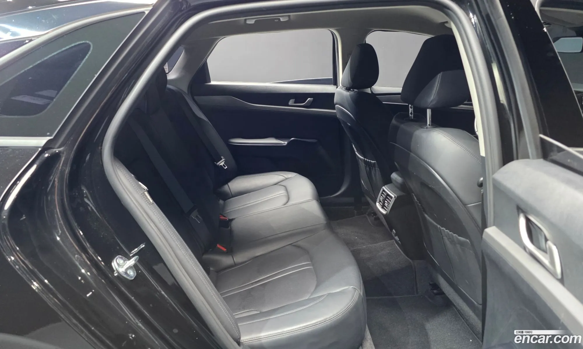 Kia K5 2023 KNAG241ABPA229738 — 11