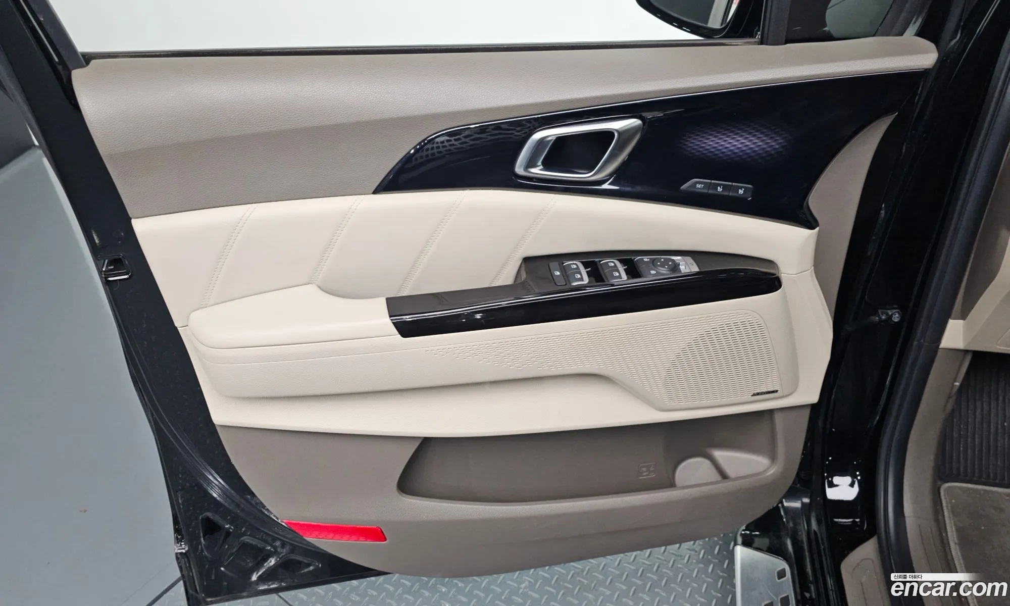 Kia Carnival 2021 KNANE81BBMS062010 — 7