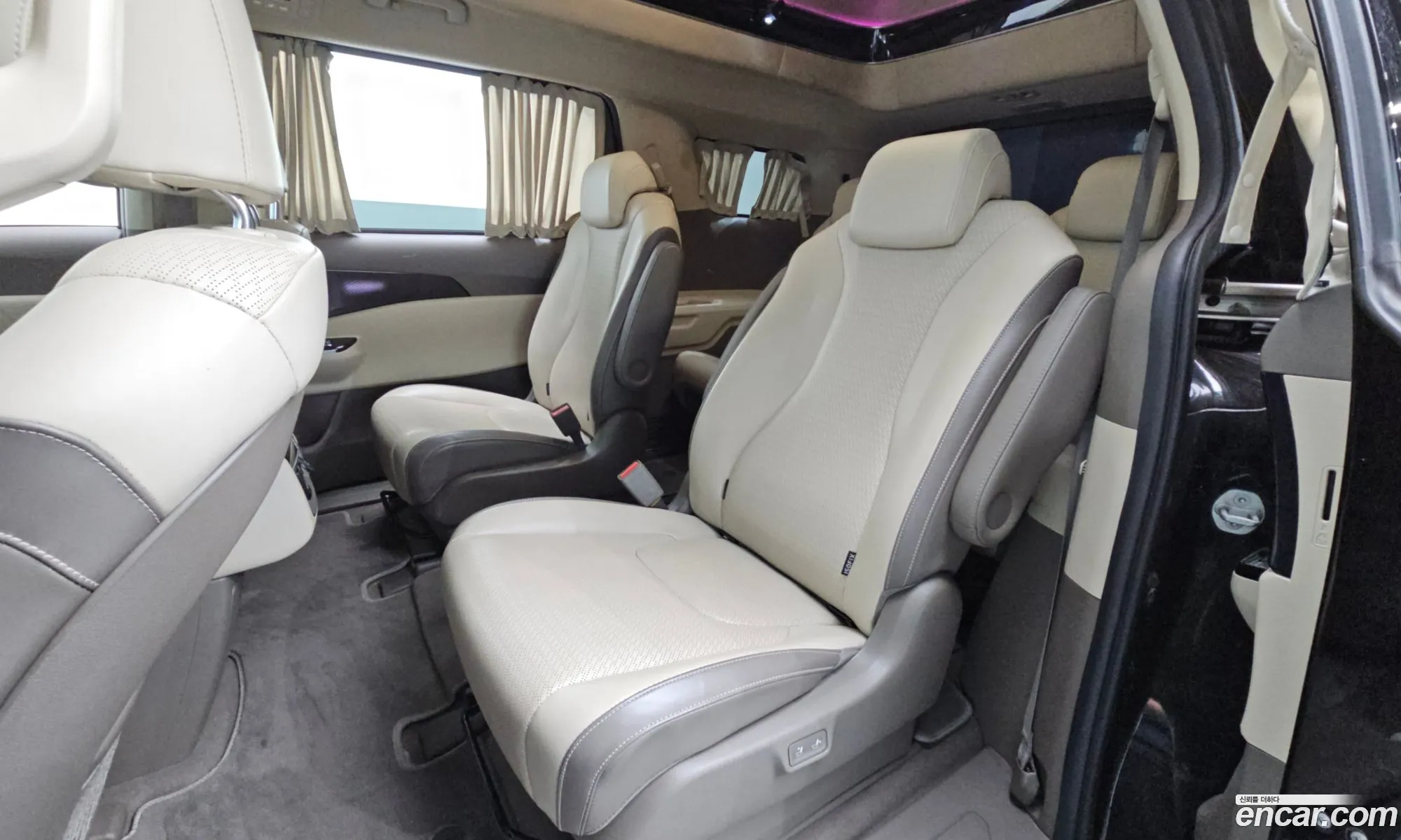 Kia Carnival 2021 KNANE81BBMS062010 — 19