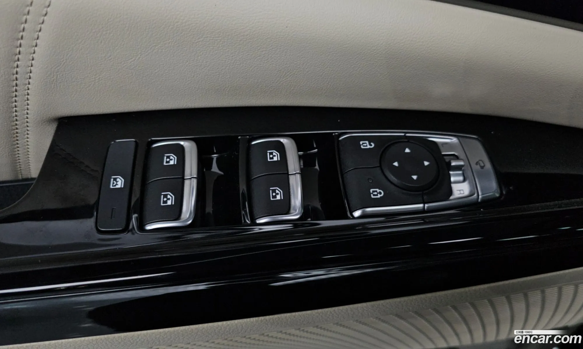 Kia Carnival 2021 KNANE81BBMS062010 — 10