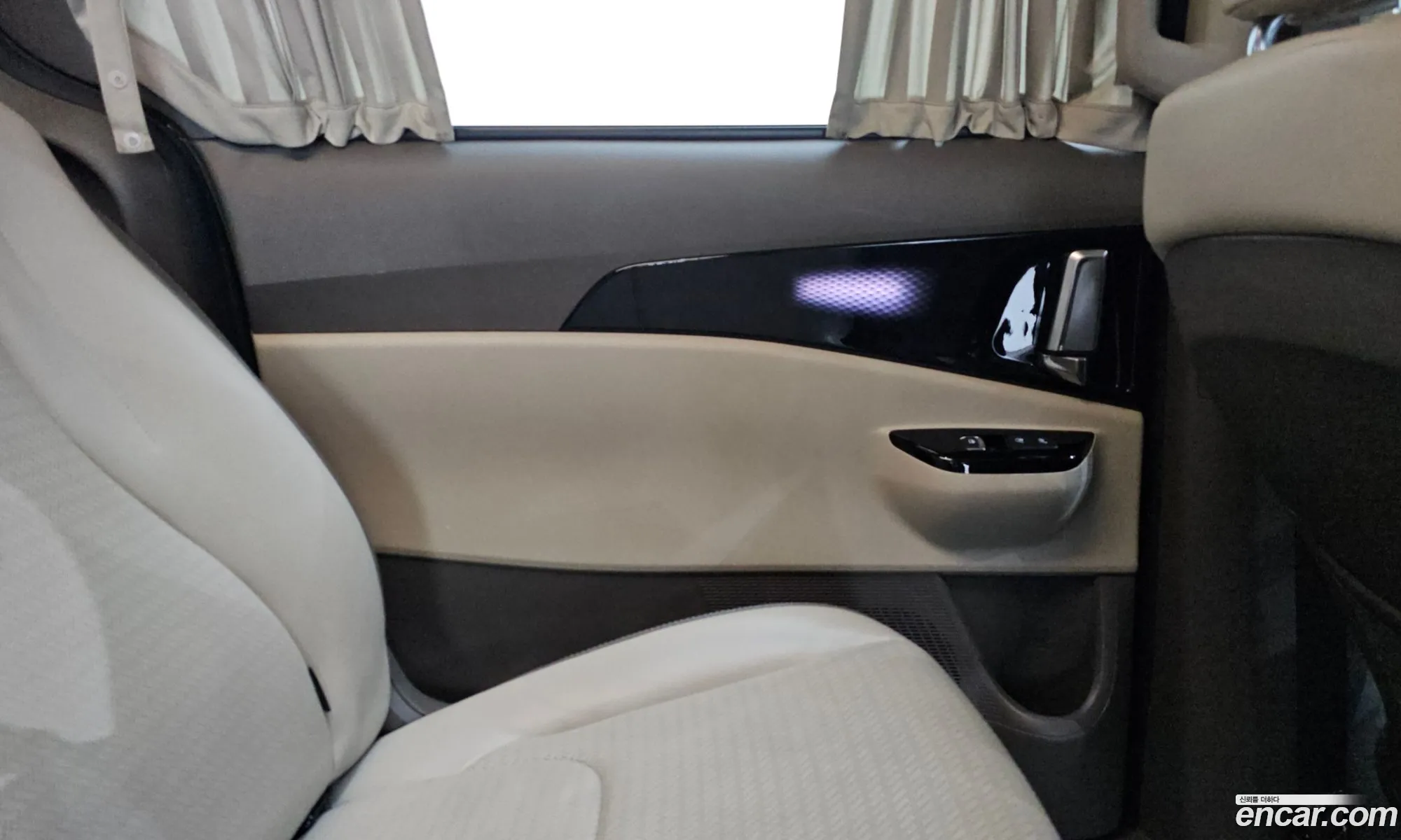 Kia Carnival 2021 KNANE81BBMS062010 — 21