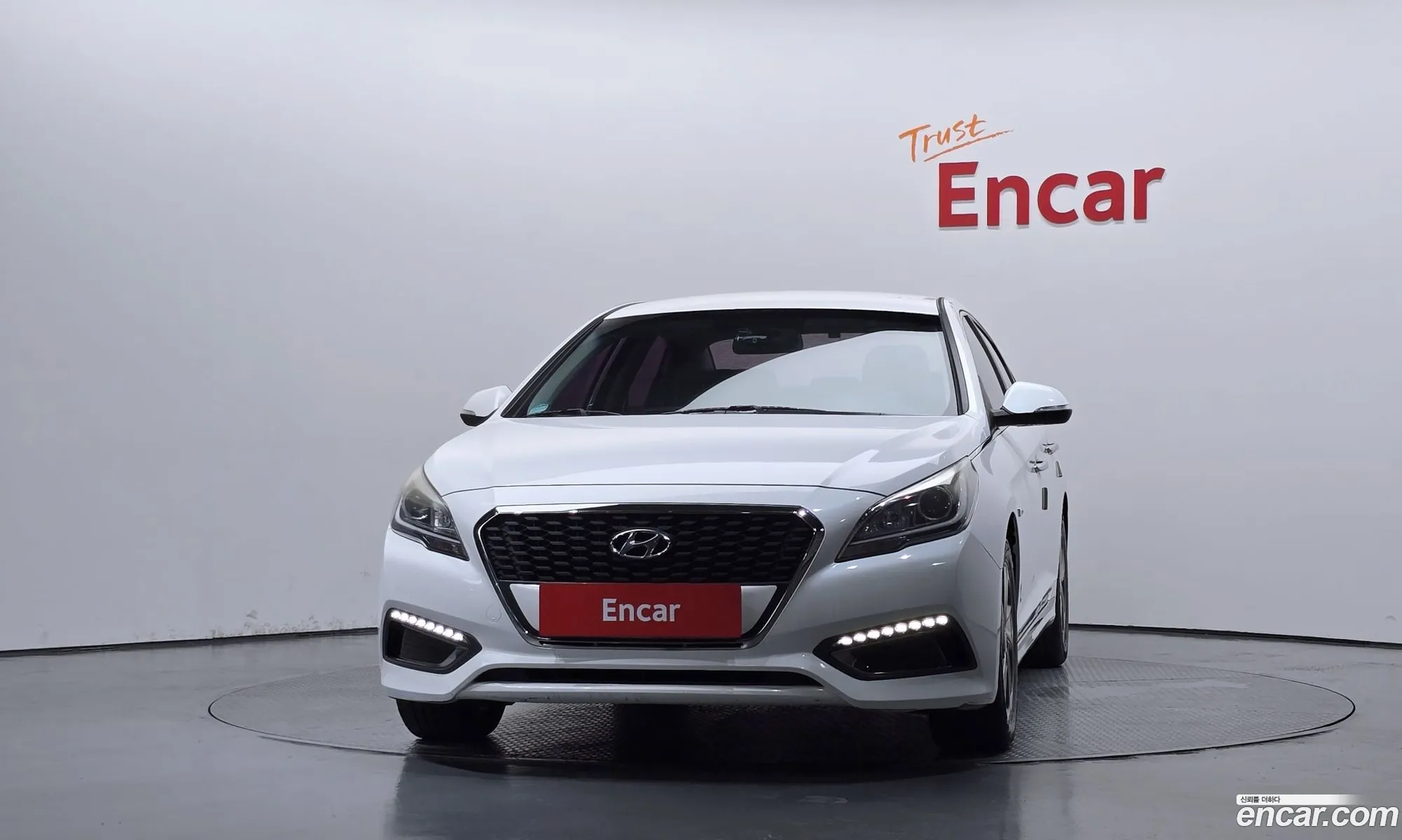 Hyundai LF Sonata Hybrid 2015 — 19