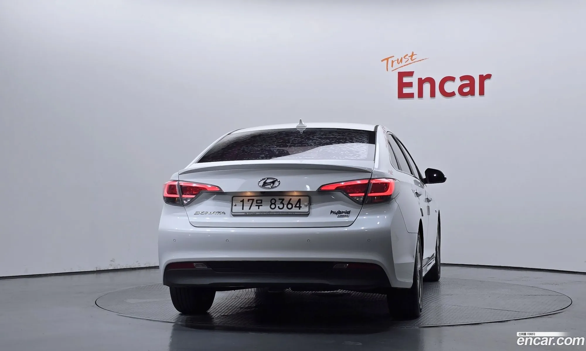 Hyundai LF Sonata Hybrid 2015 — 15