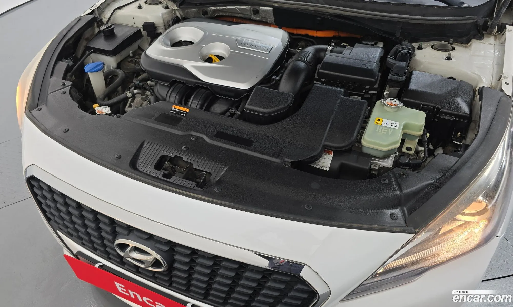 Hyundai LF Sonata Hybrid 2015 — 8