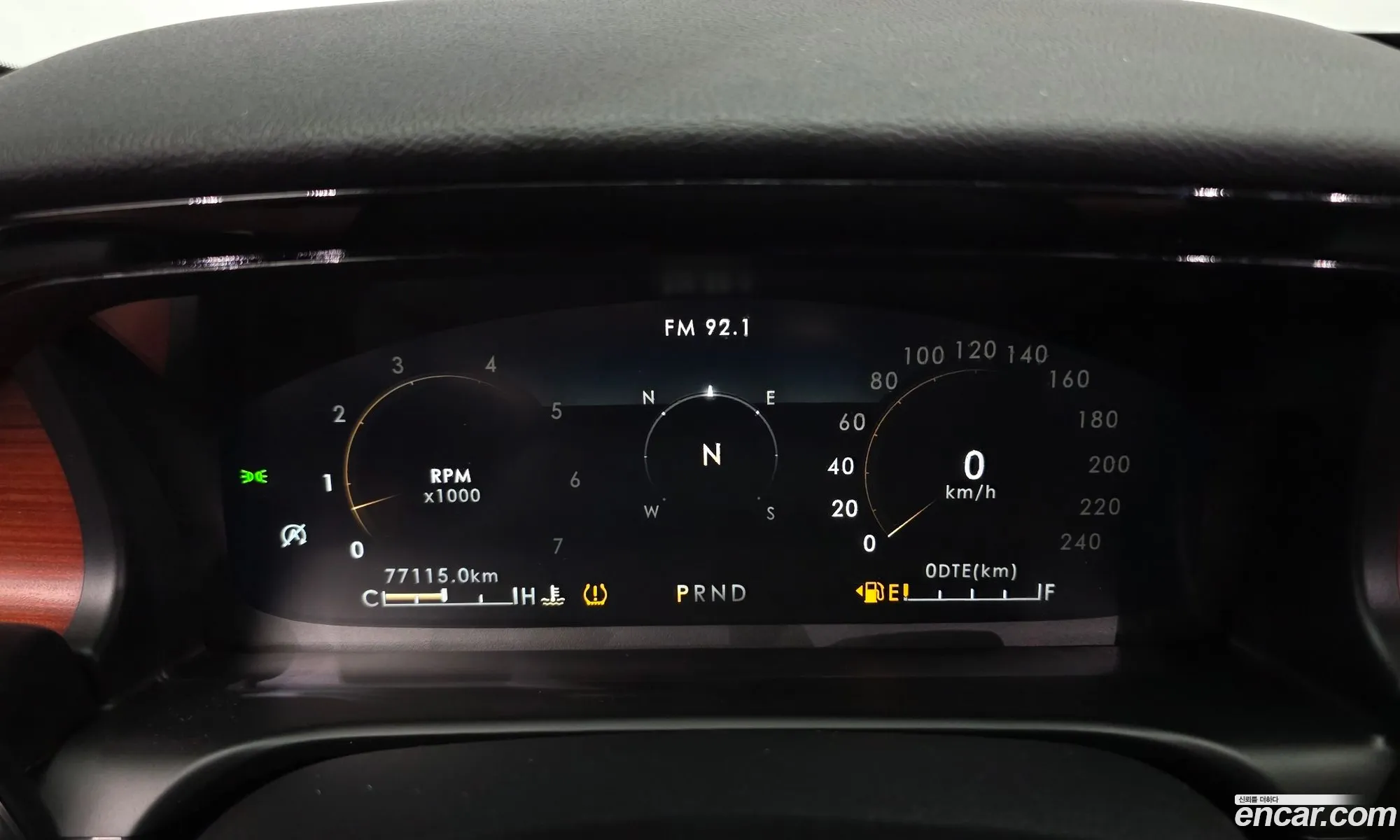 Lincoln Aviator 2020 5LM5J7XC4LGL34032 — 32