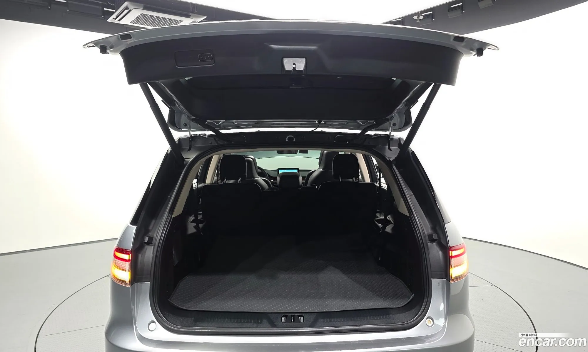 Lincoln Aviator 2020 5LM5J7XC4LGL34032 — 31