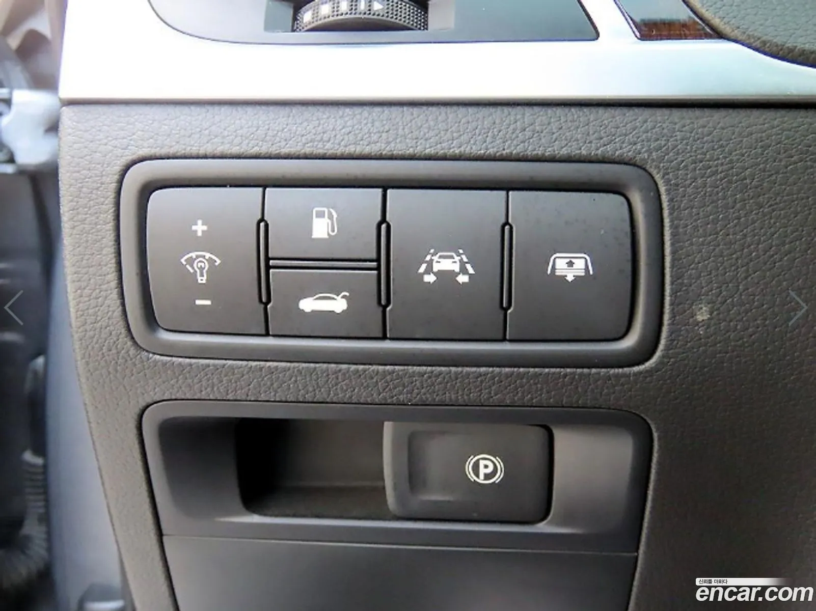 Hyundai Genesis DH 2015 — 14