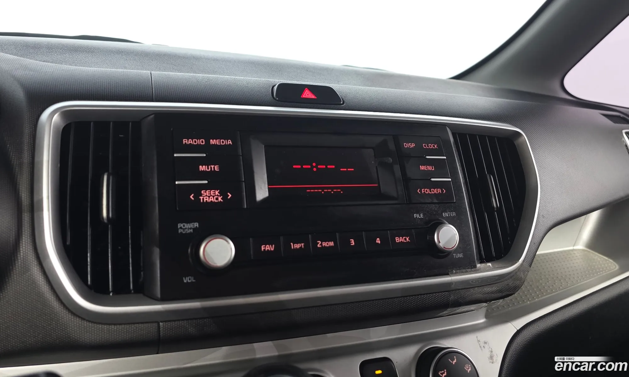 Kia Ray 2022 KNACF911BNT298990 — 19
