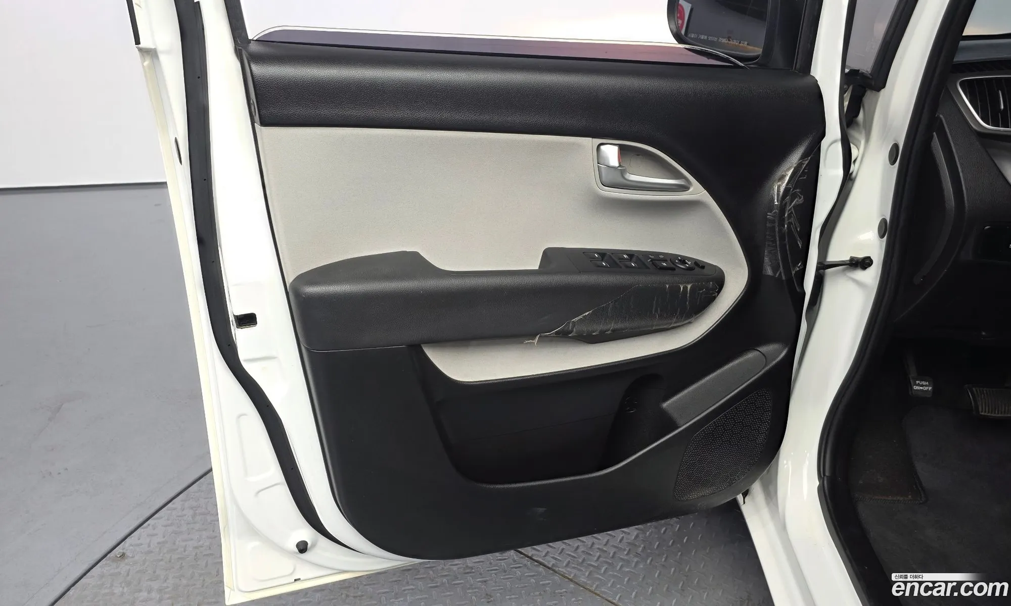 Kia Ray 2022 KNACF911BNT298990 — 26