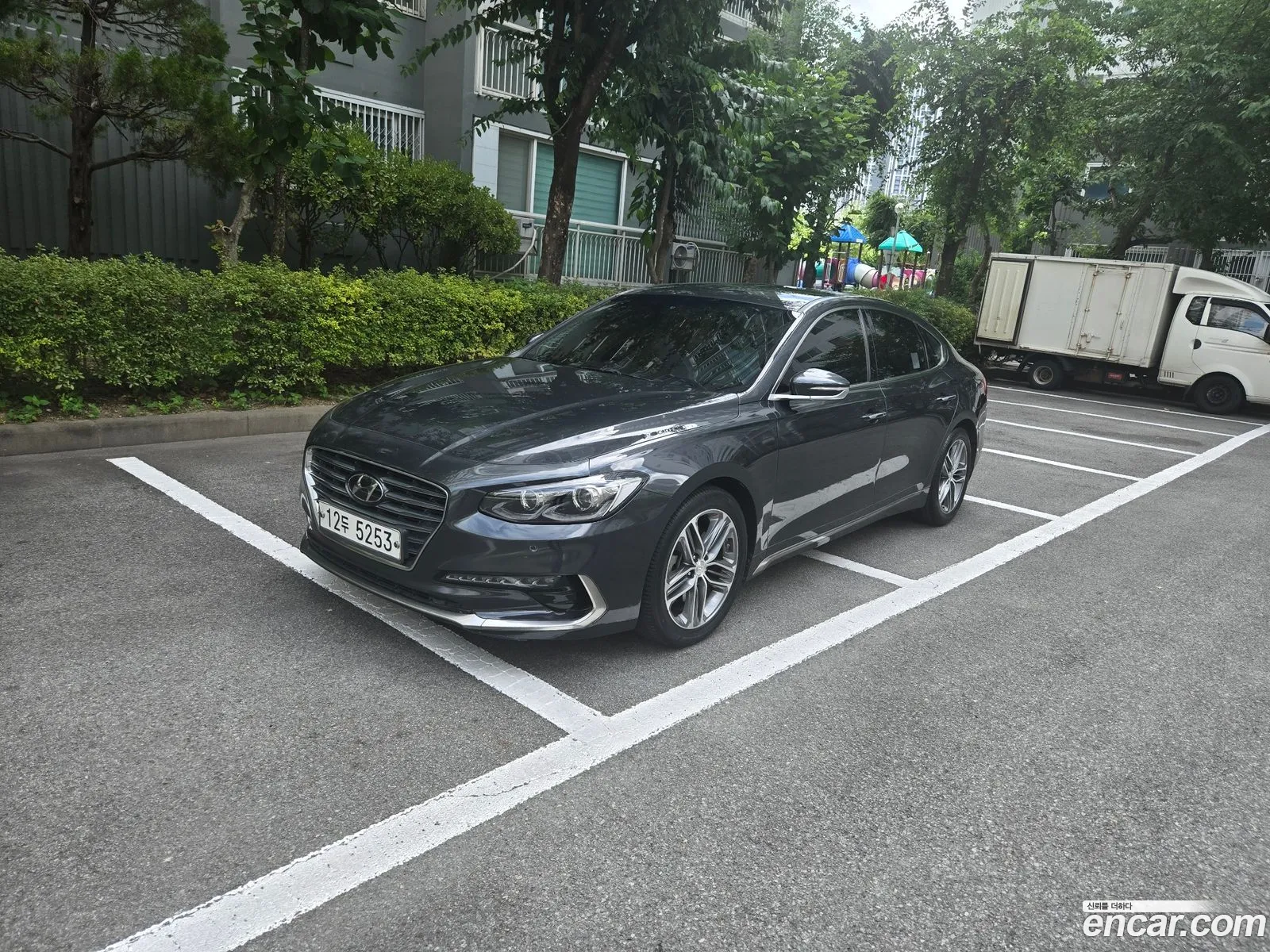 Hyundai Grandeur IG 2017 — 17