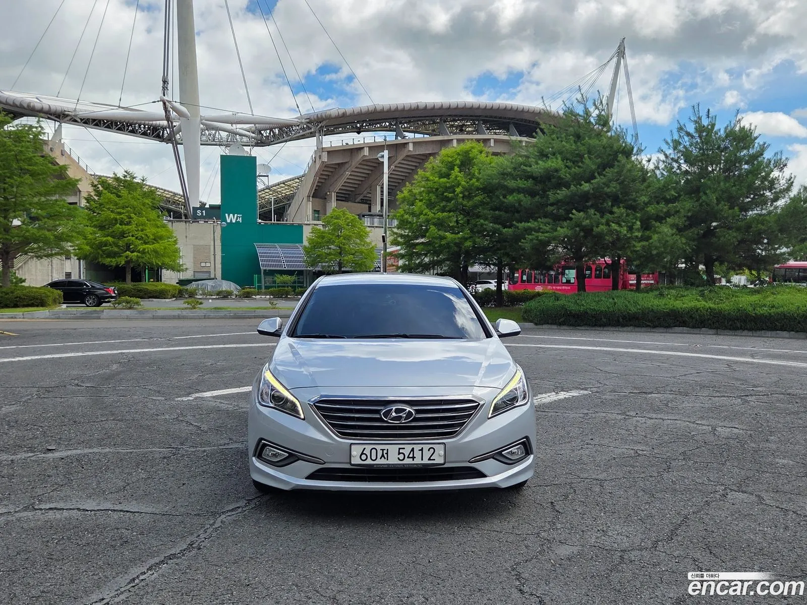 Hyundai LF Sonata 2015 — 15