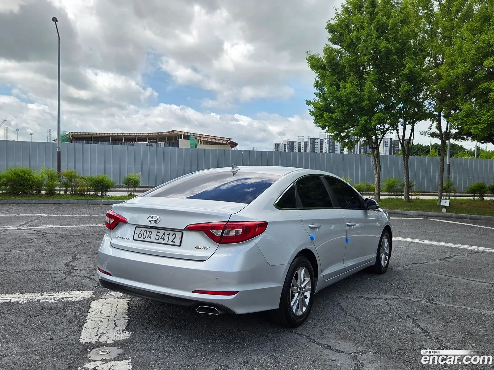 Hyundai LF Sonata 2015 — 10
