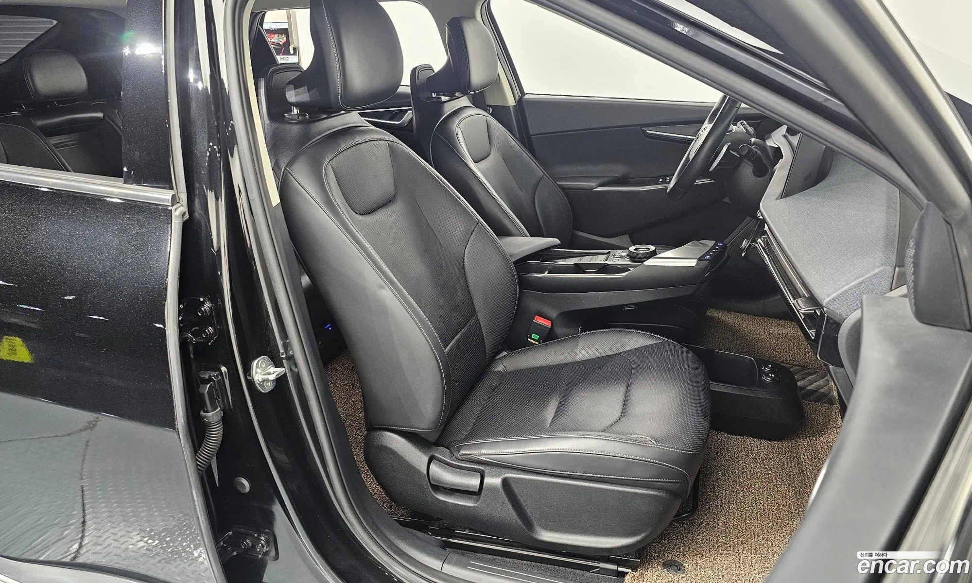Kia EV6 2022 KNAC281AFNA050427 — 17