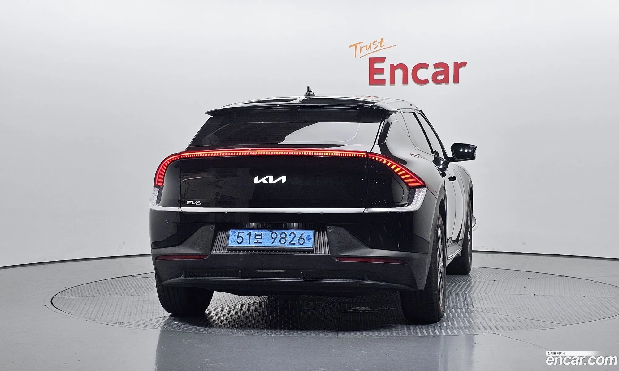 Kia EV6 2022 KNAC281AFNA050427 — 12