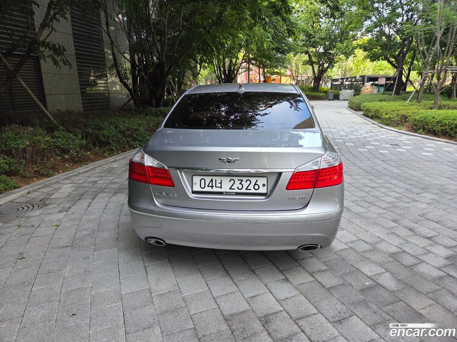 Hyundai Genesis 2009 — 8