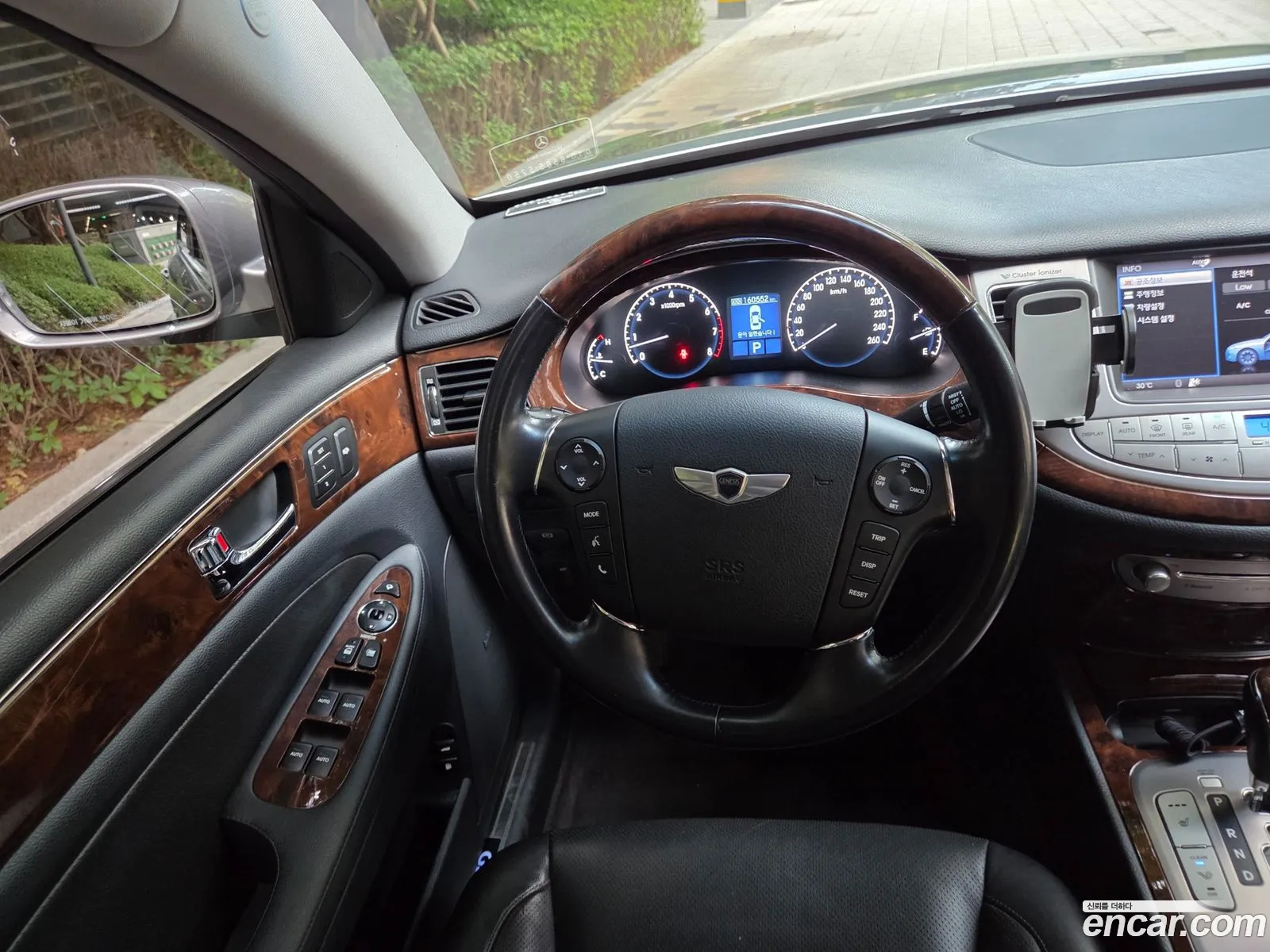 Hyundai Genesis 2009 — 5