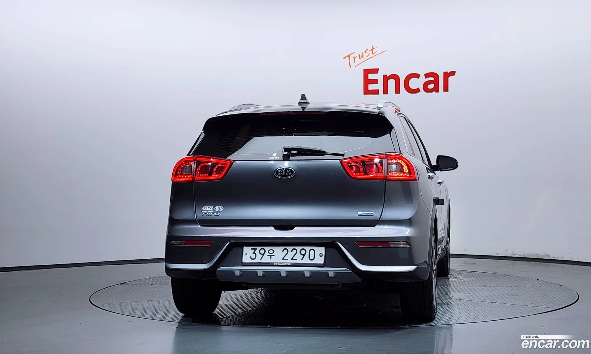 Kia Niro 2017 KNACC81CGHA018545 — 6