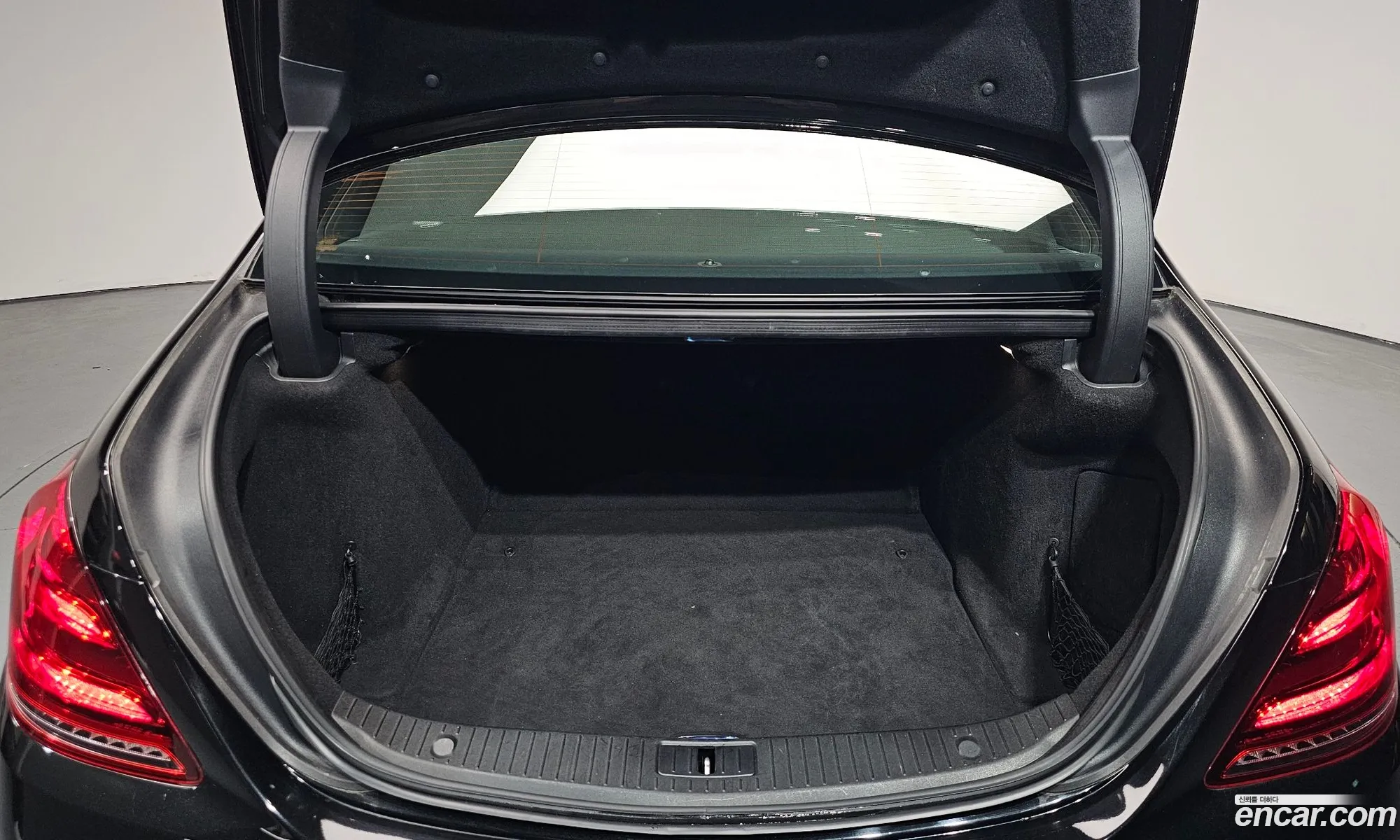 Mercedes-Benz S-Class W222 2017 WDDUF2BB3JA346135 — 21