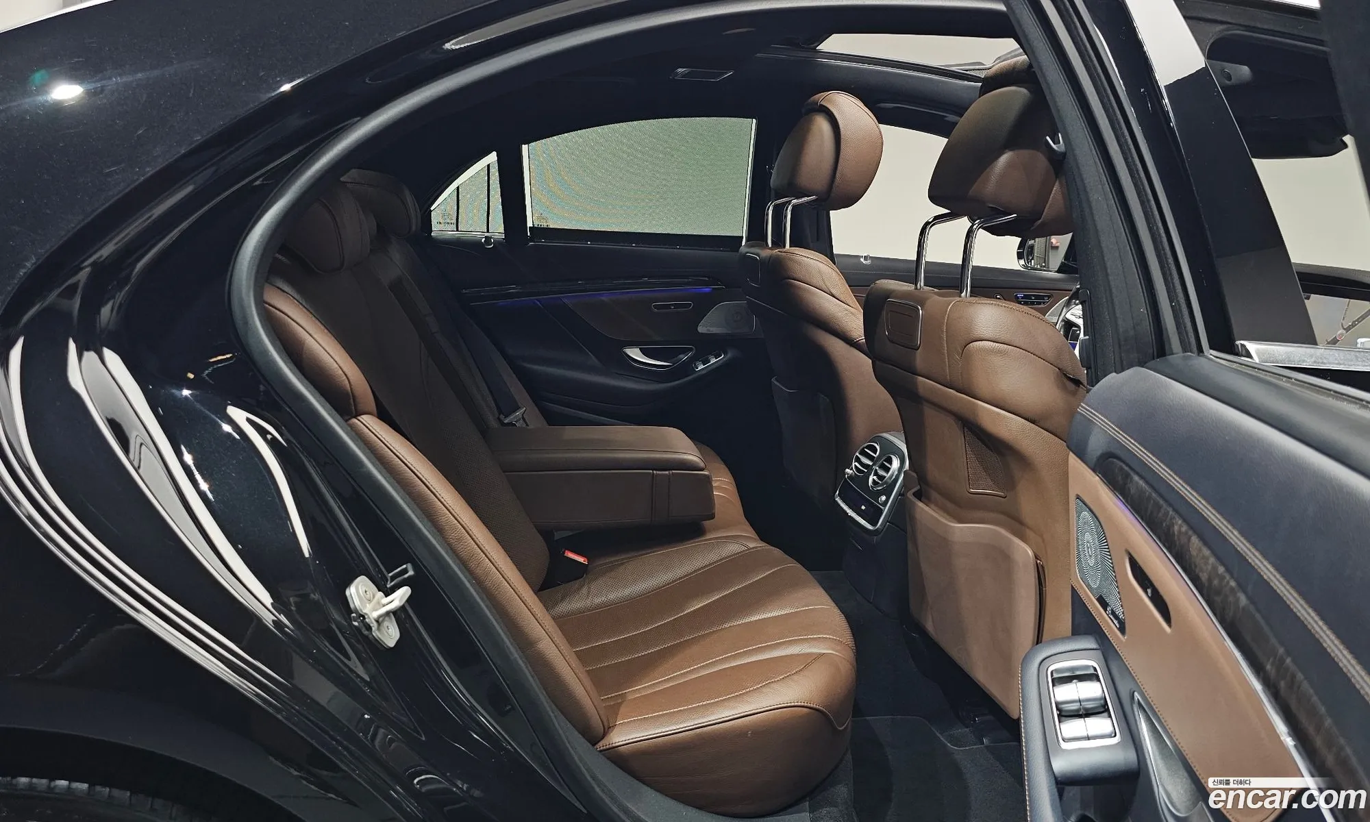 Mercedes-Benz S-Class W222 2017 WDDUF2BB3JA346135 — 17