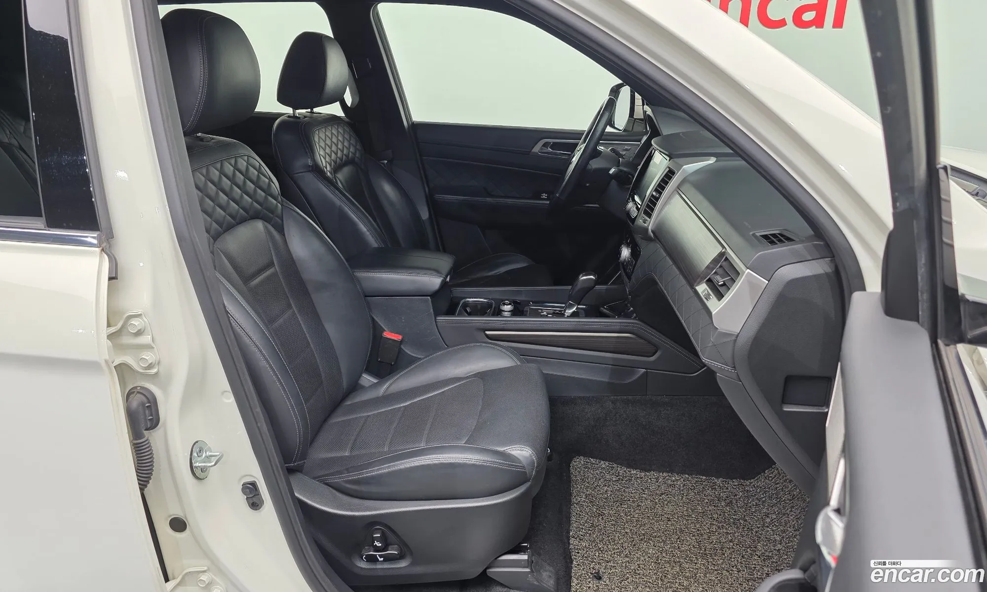 KG Mobility (SsangYong) G4 Rexton