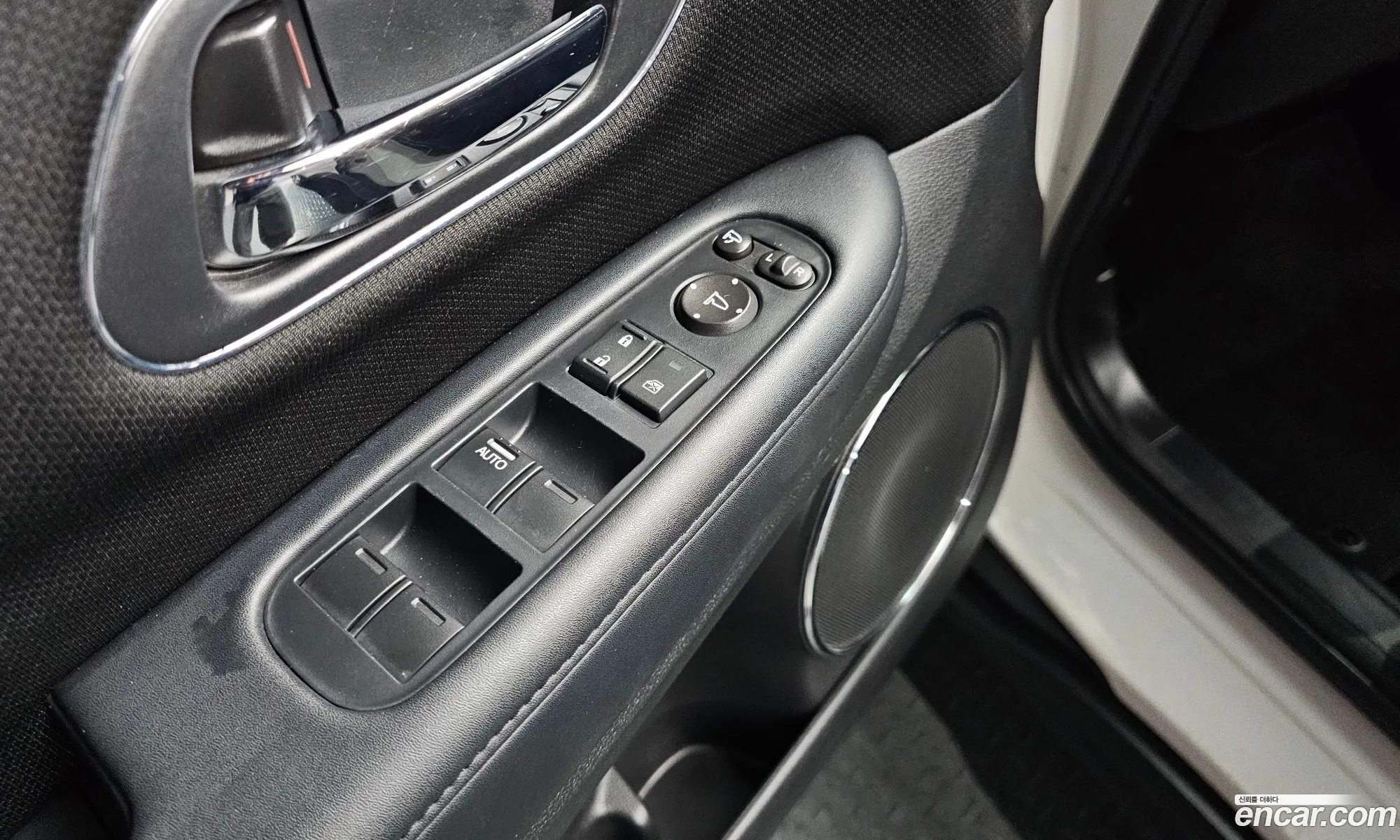 Honda HR-V 2016 3HGRU5850GM200301 — 10