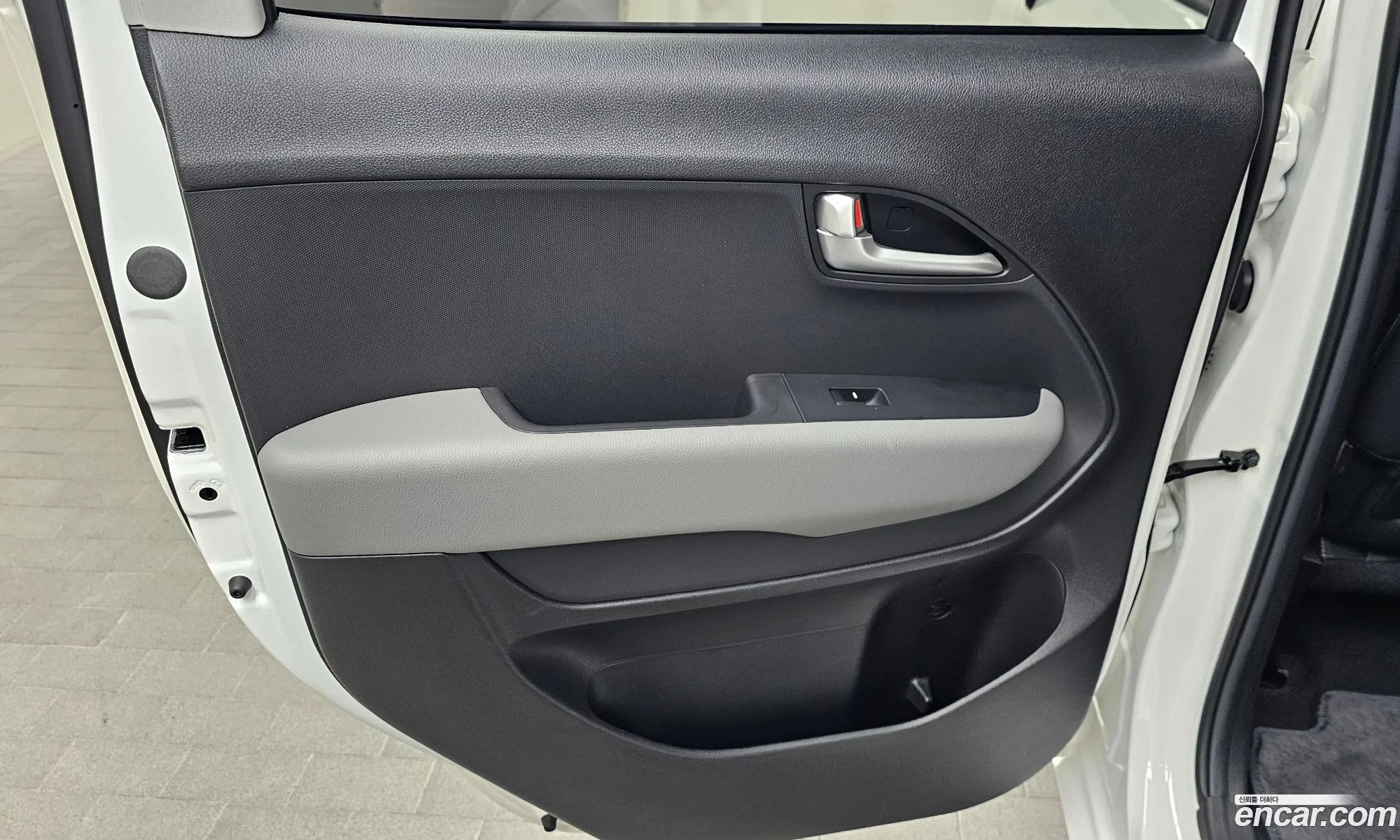 Kia Kia Ray EV 2024 — 32
