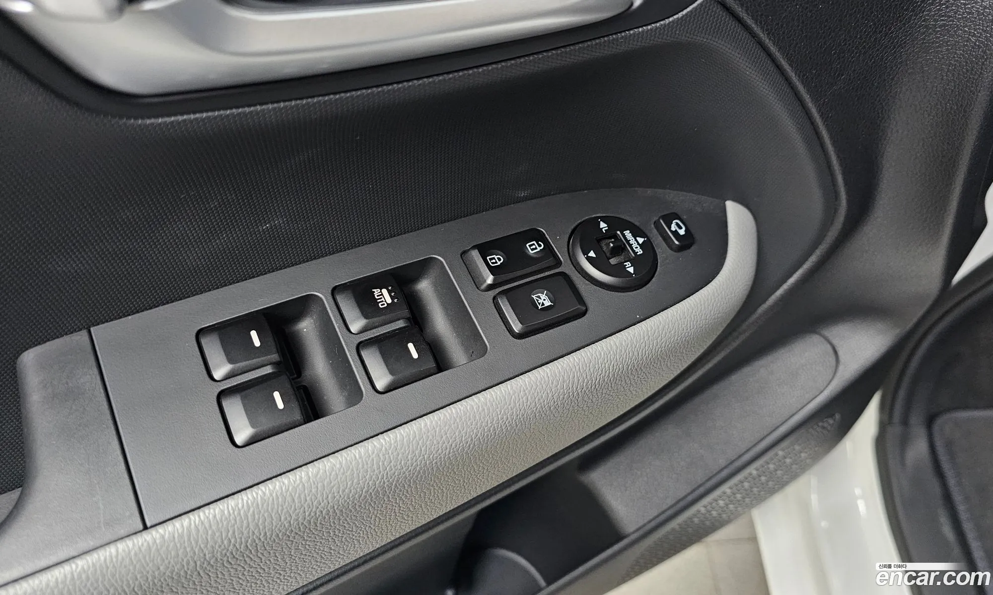Kia Kia Ray EV 2024 — 28