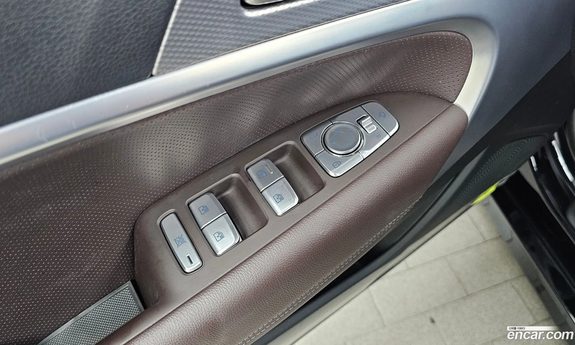 Genesis G70 2022 — 21