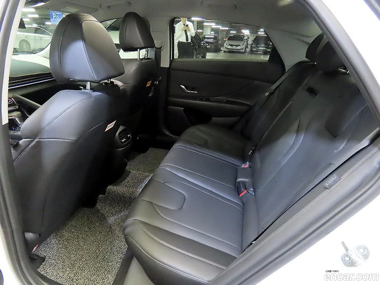 Hyundai Elantra 2024 — 19