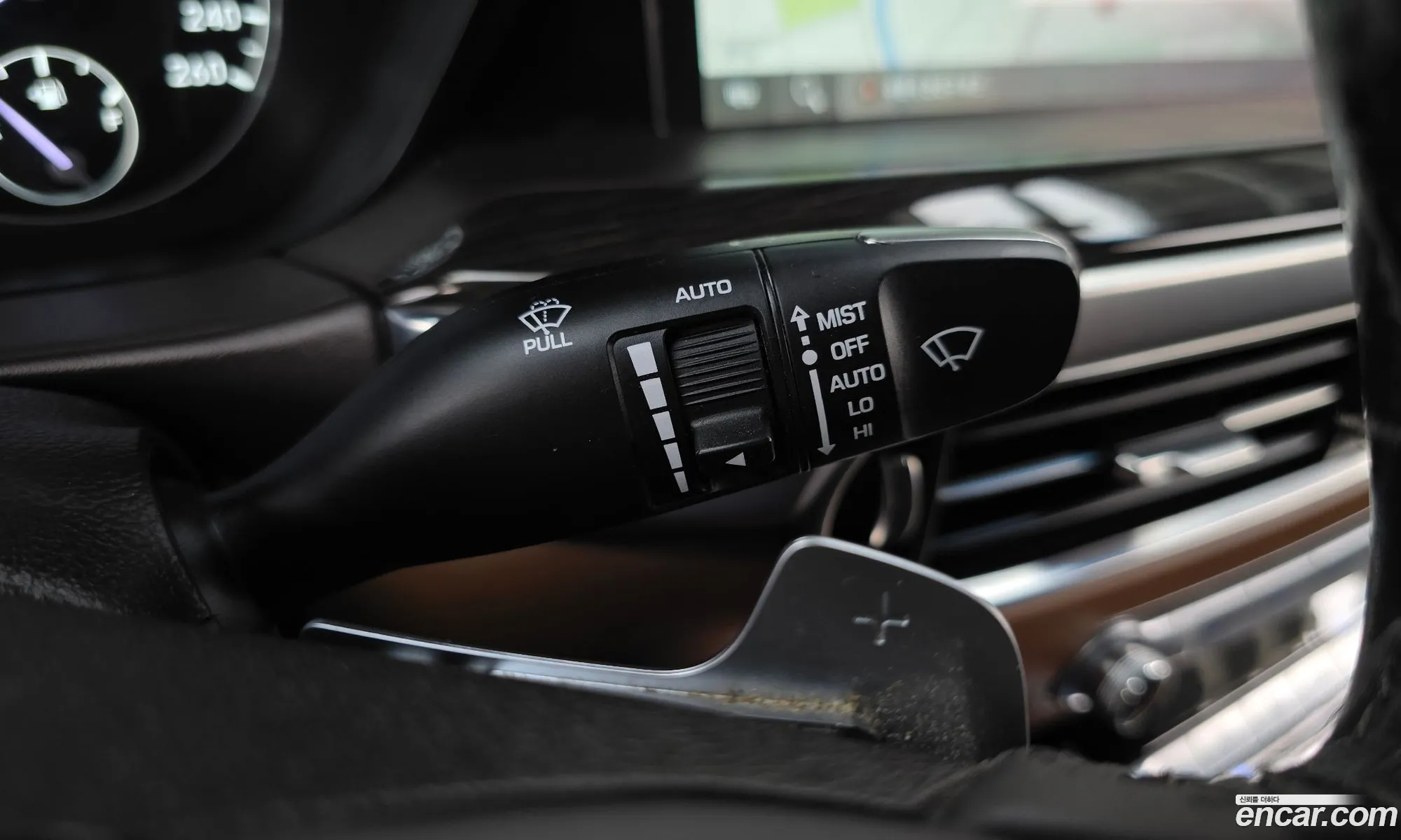 Genesis G90 2019 KMHG141ABKU066533 — 32