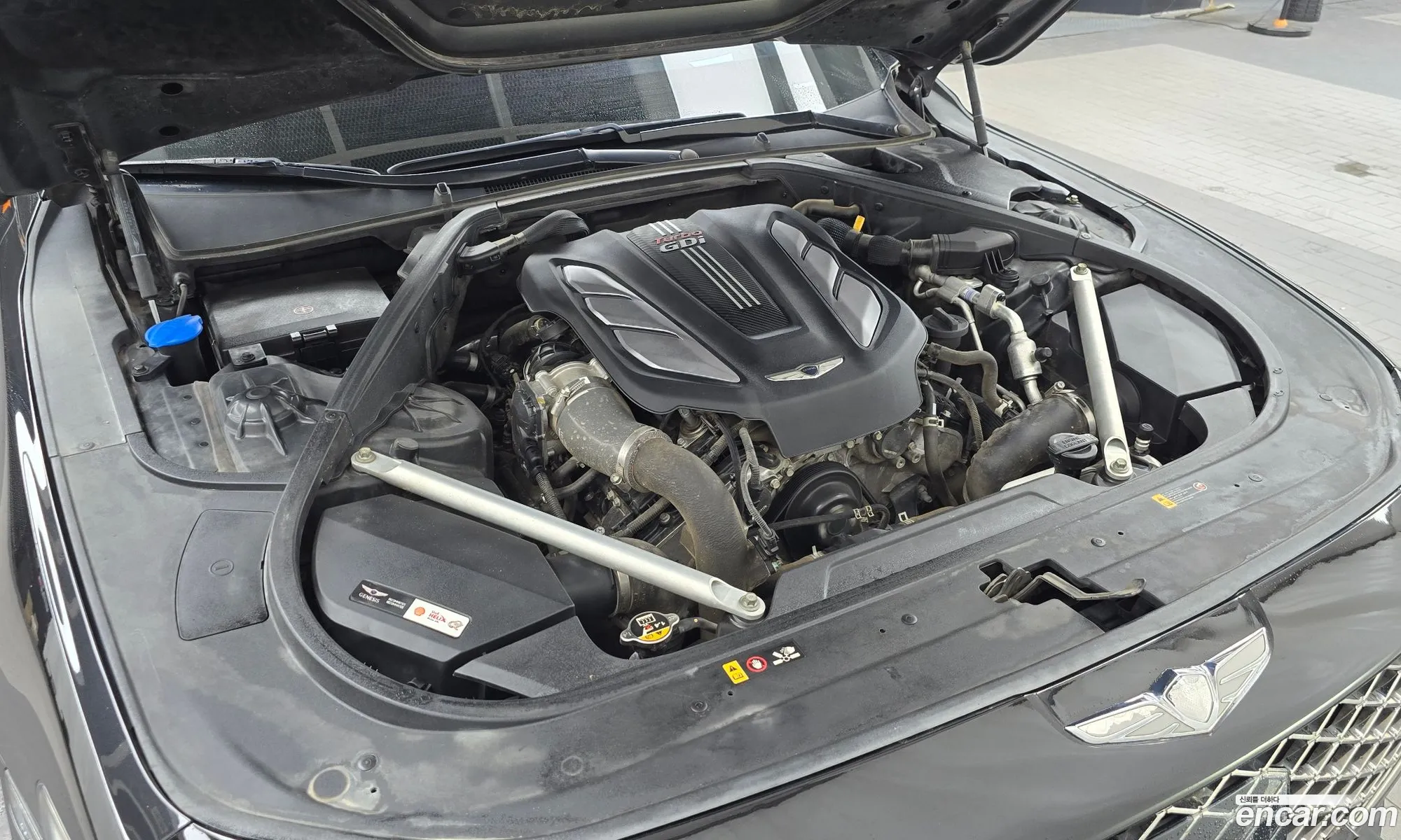 Genesis G90 2019 KMHG141ABKU066533 — 6