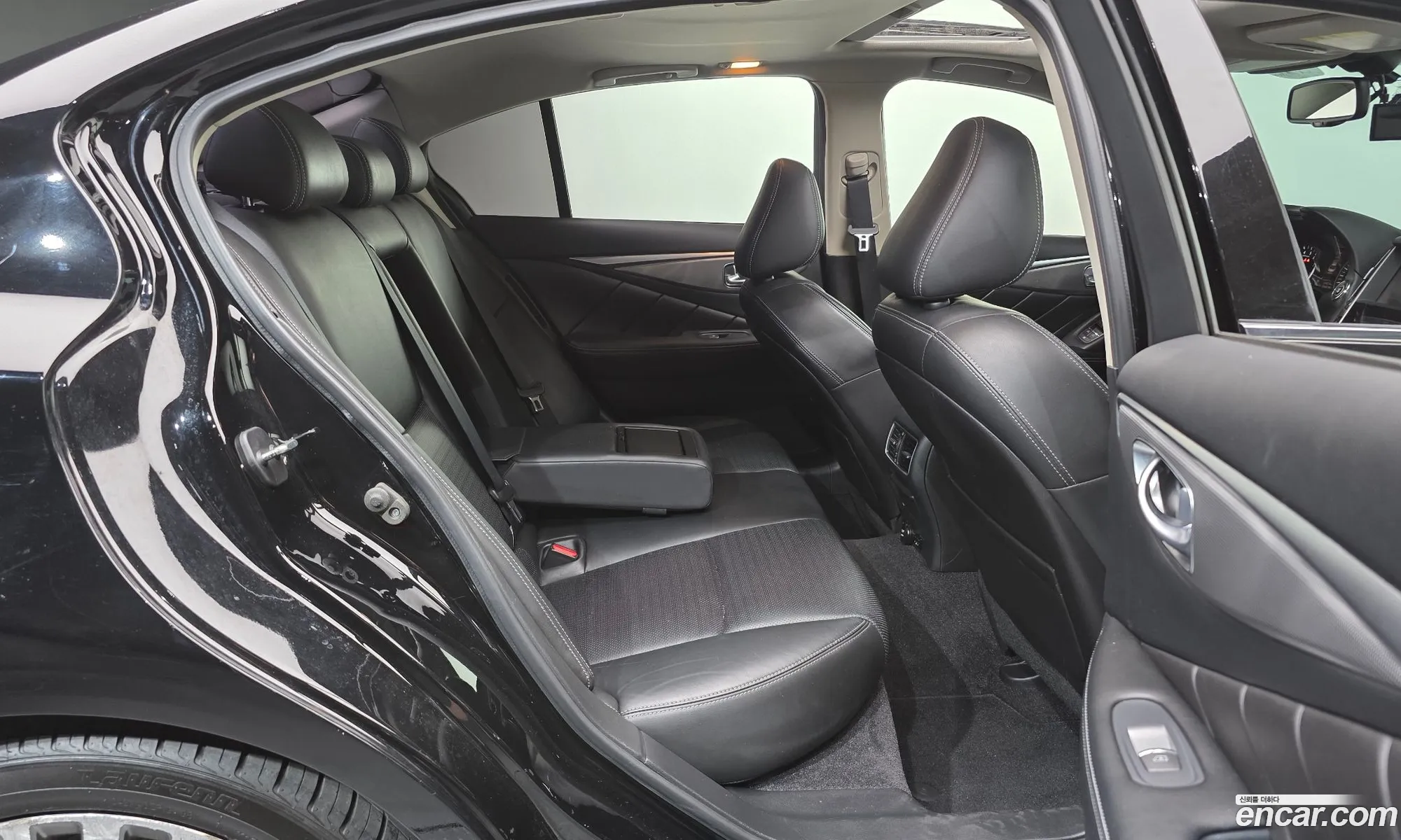 Infiniti Q50 2017 JNKAV71E3JM170063 — 10