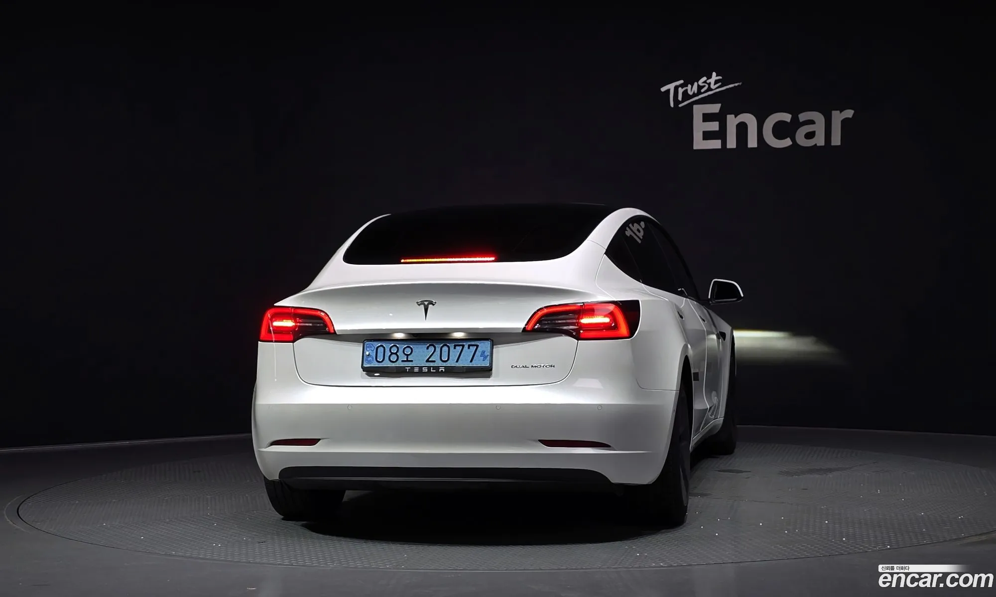 Tesla Model 3 2021 — 12