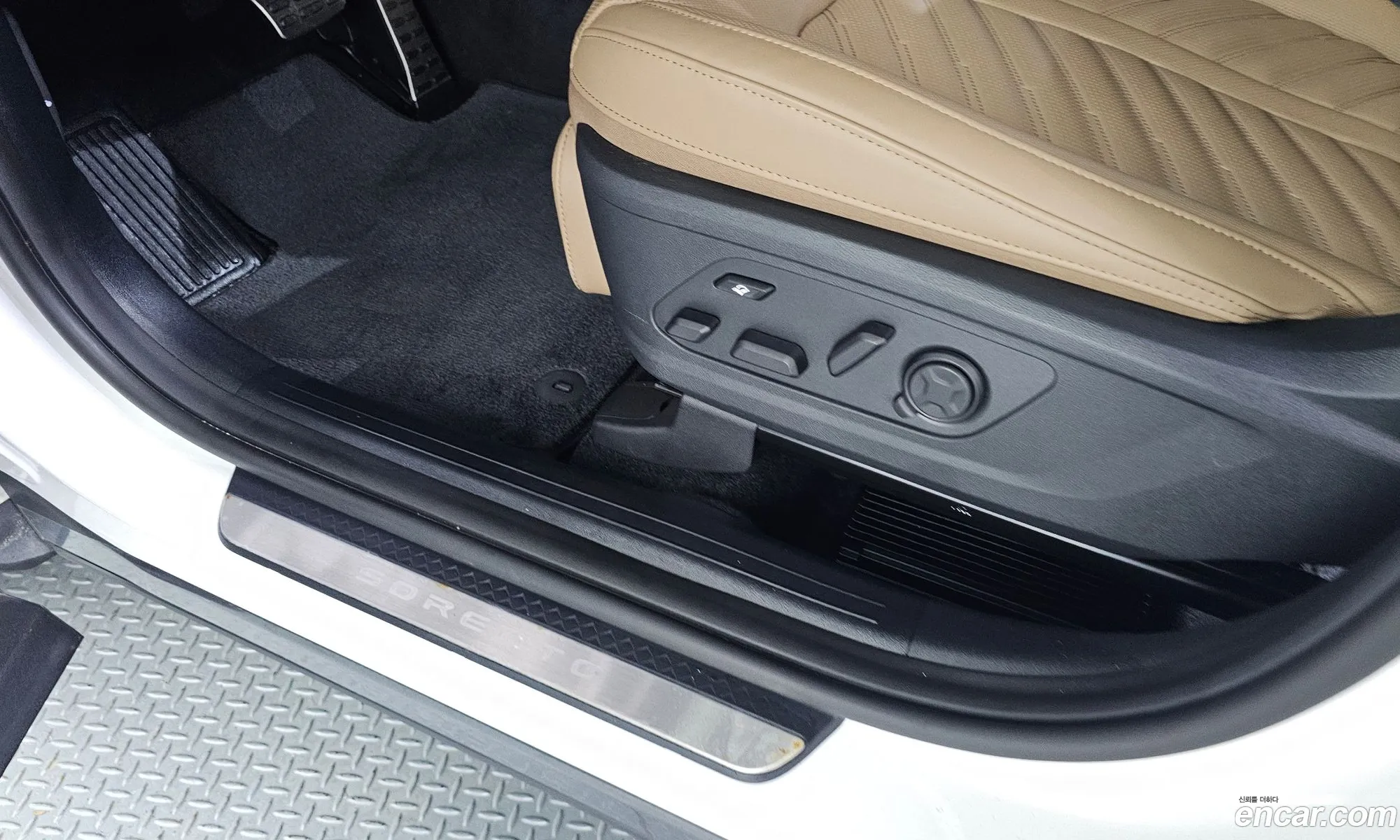 Kia Sorento 2025 — 14
