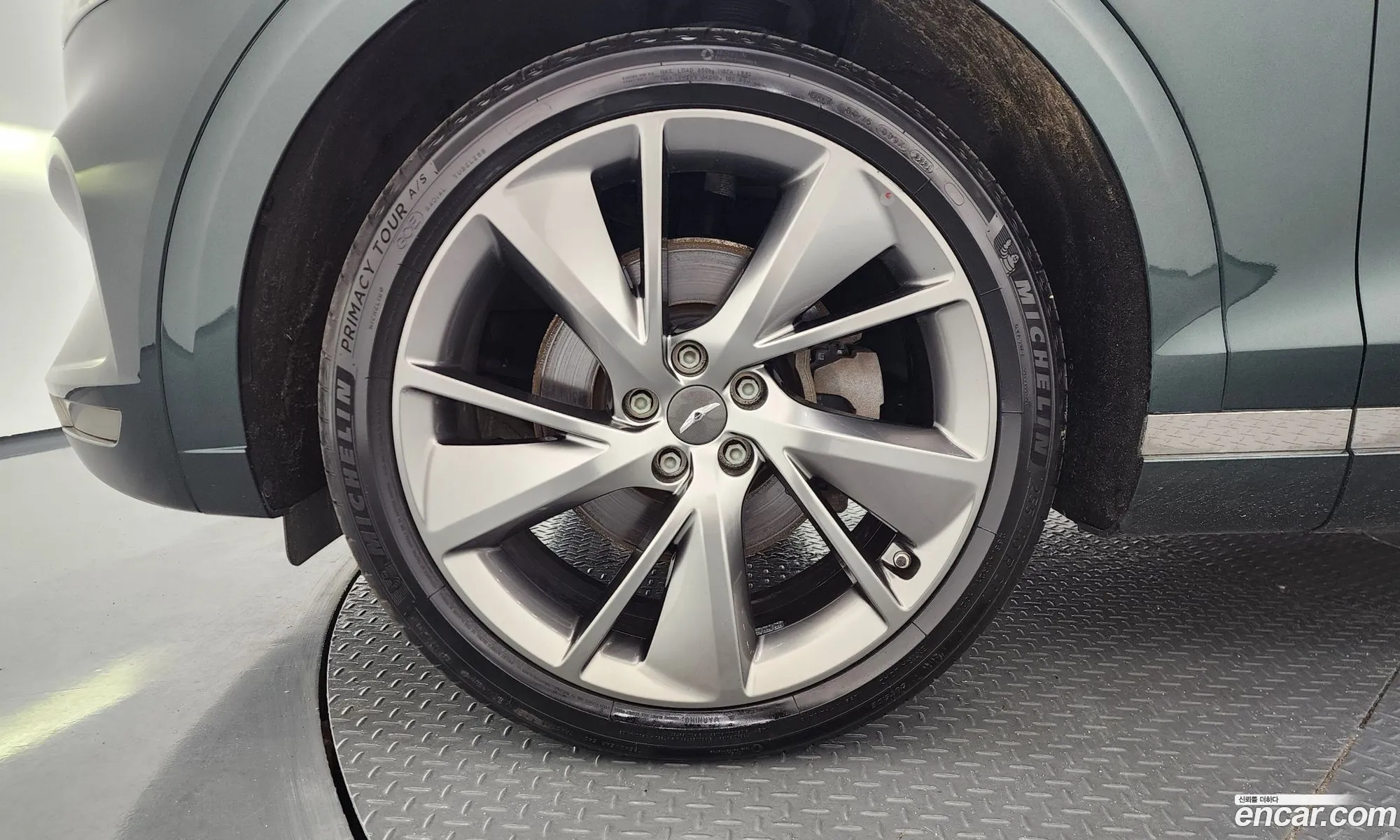 Genesis GV70 2021 — 17