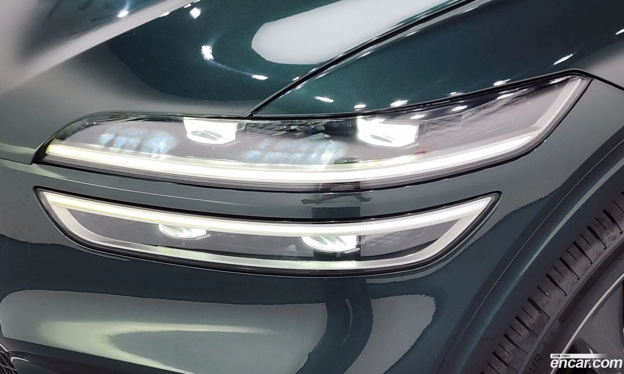 Genesis GV70 2021 — 21