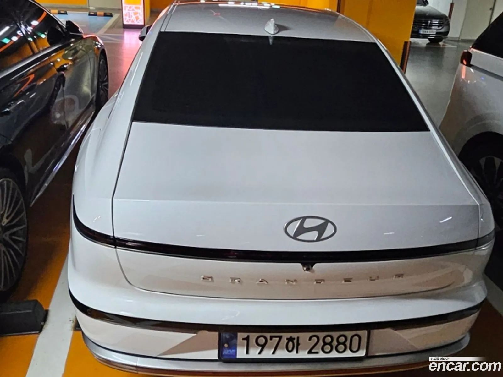 Hyundai Grandeur Hybrid 2024 — 4