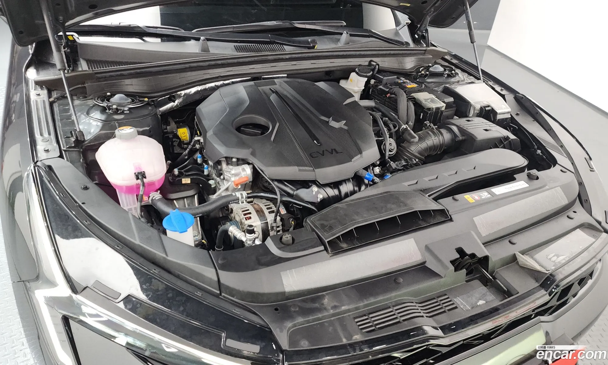 Kia K5 2025 KNAG241ABSA401696 — 27