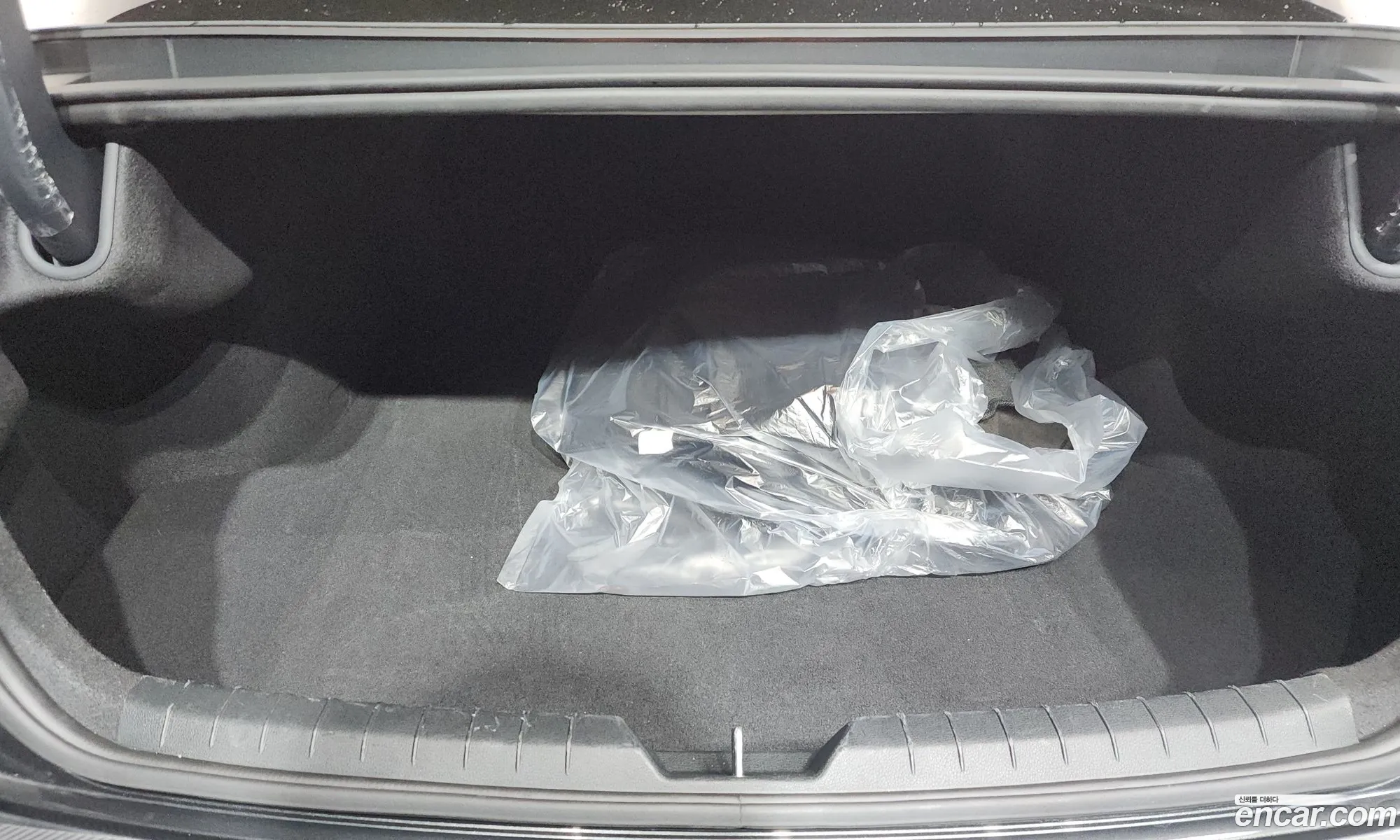 Kia K5 2025 KNAG241ABSA401696 — 12