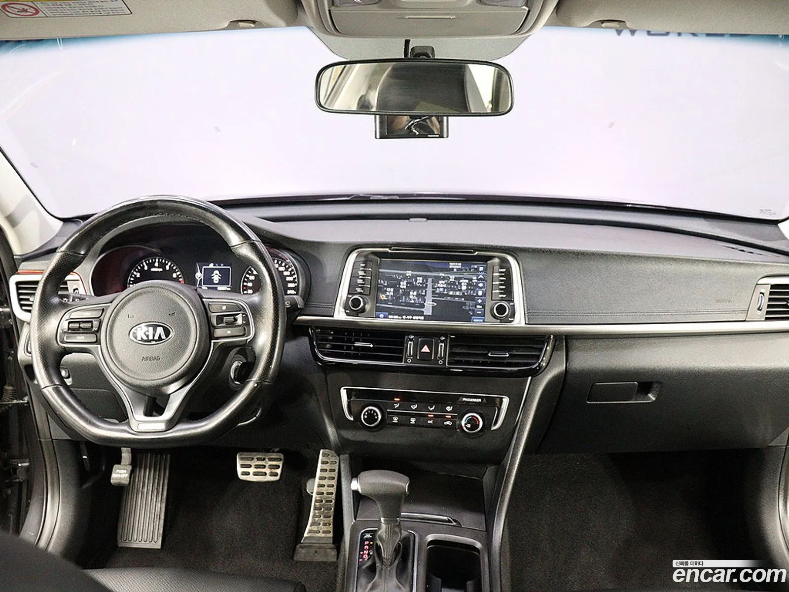 Kia K5 2016 — 17