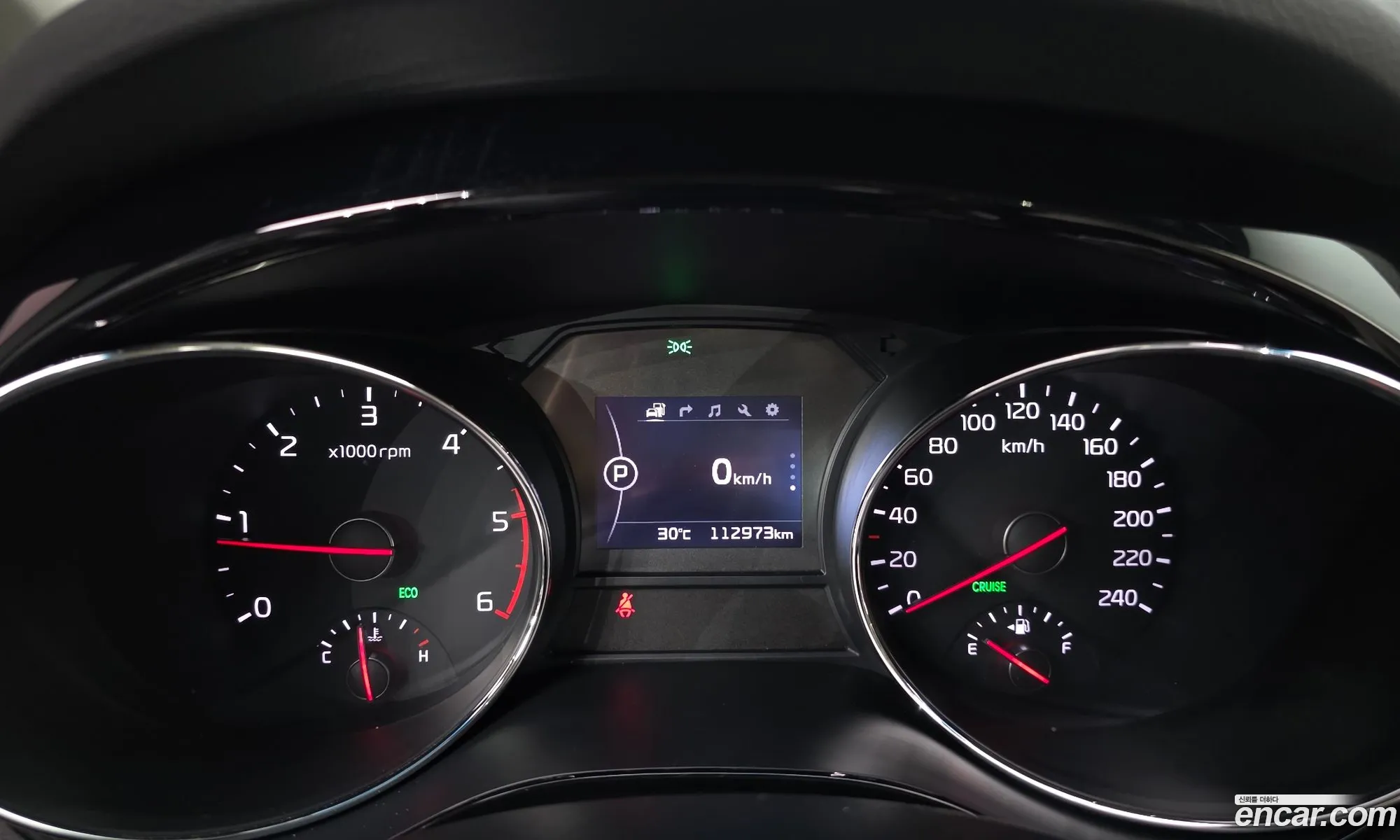 Kia Carnival 2017 KNAMC81ABJS410871 — 2