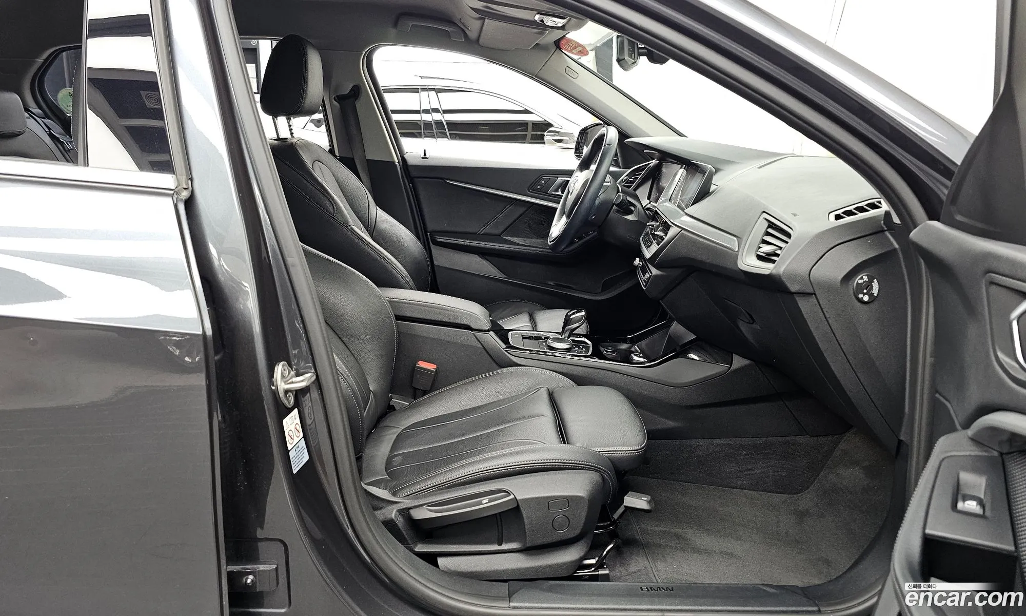 BMW 1 Series 2021 WBA7L7107M7J25259 — 7