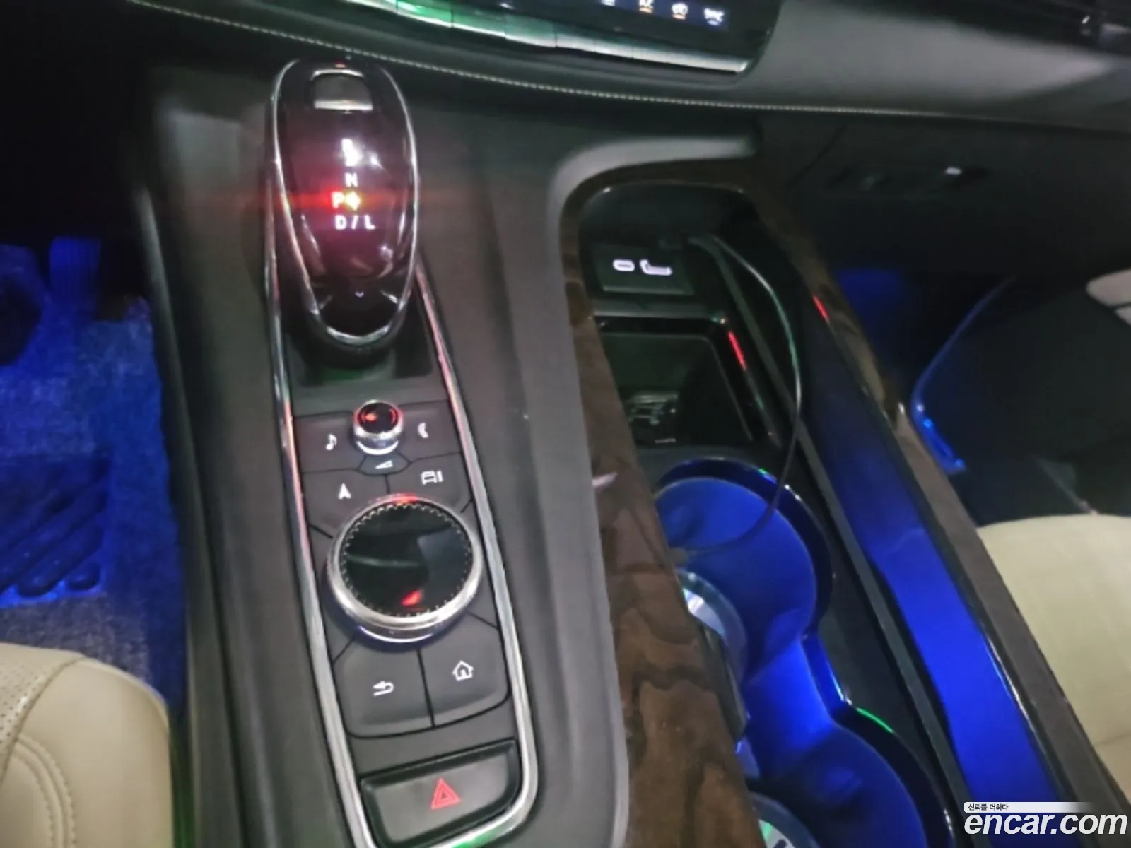 Cadillac Escalade 2023 — 5