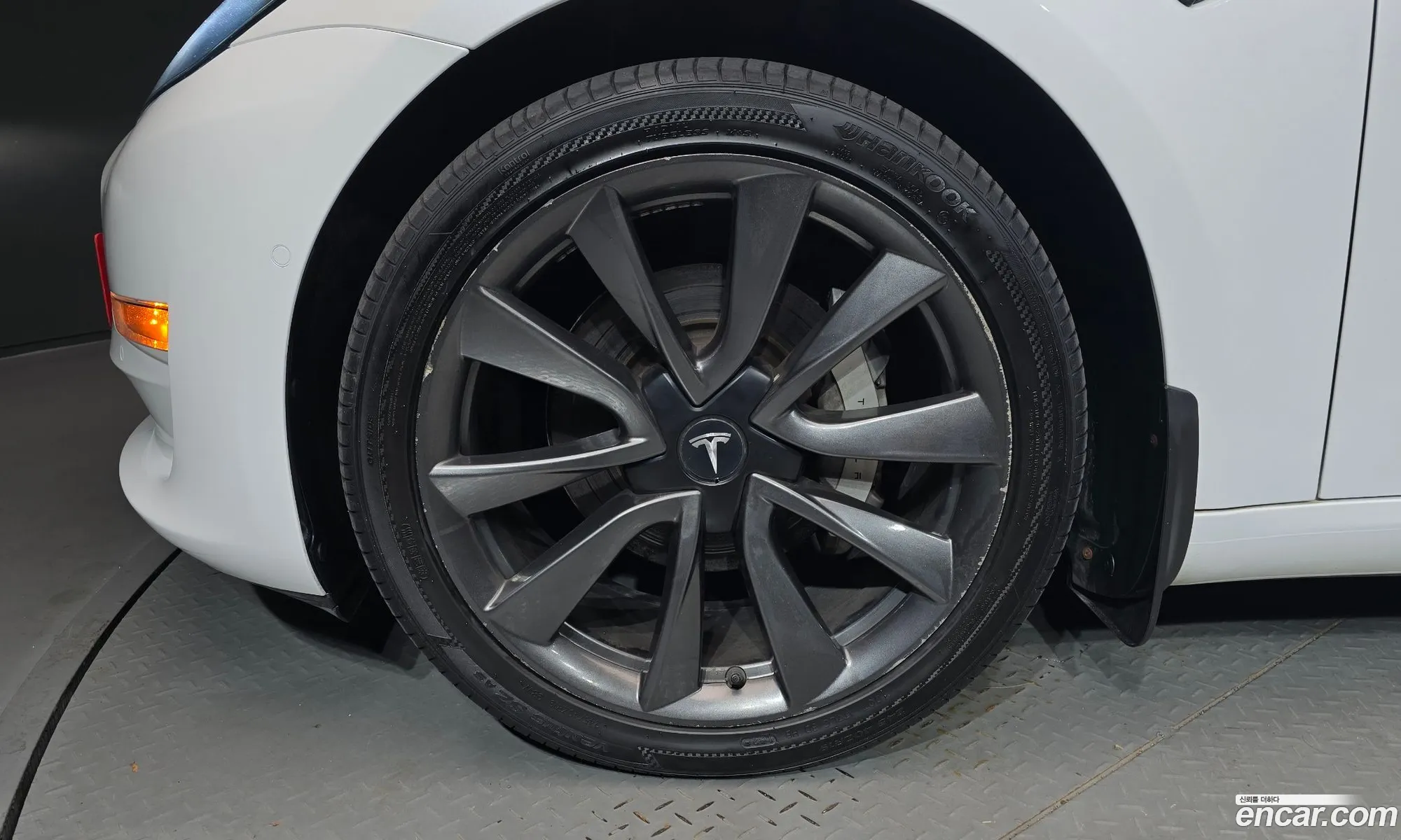 Tesla Model 3 2020 — 13