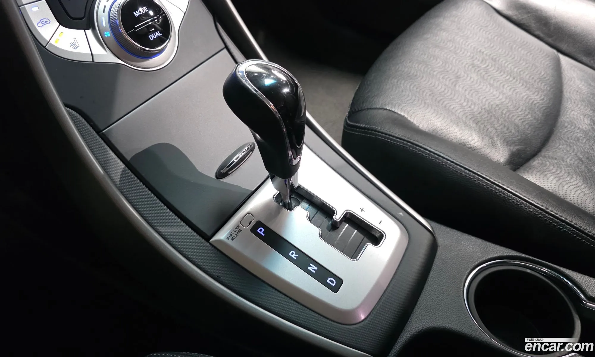 Hyundai Elantra MD 2011 KMHDG41DBCU322147 — 12
