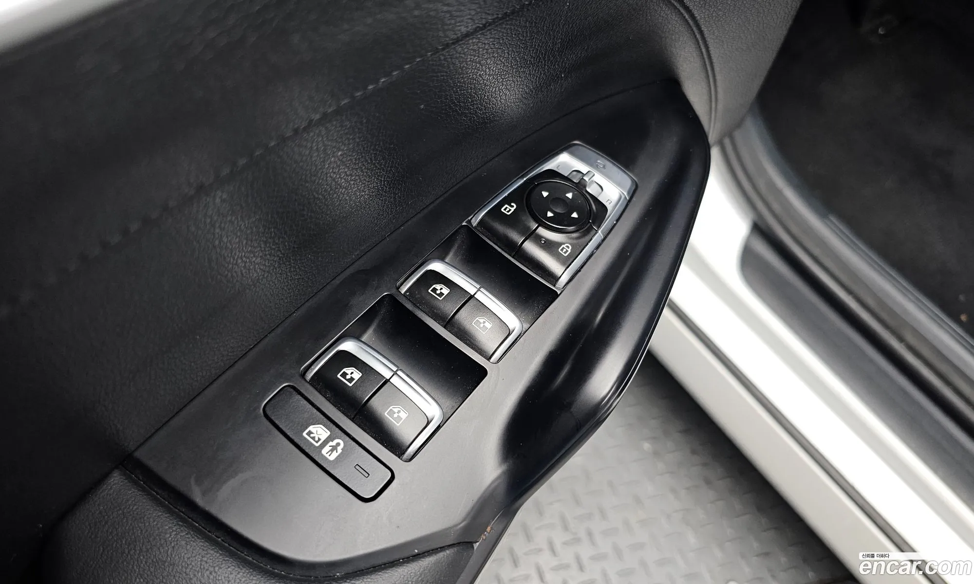 Kia K5 2022 KNAG741BBPA207903 — 26