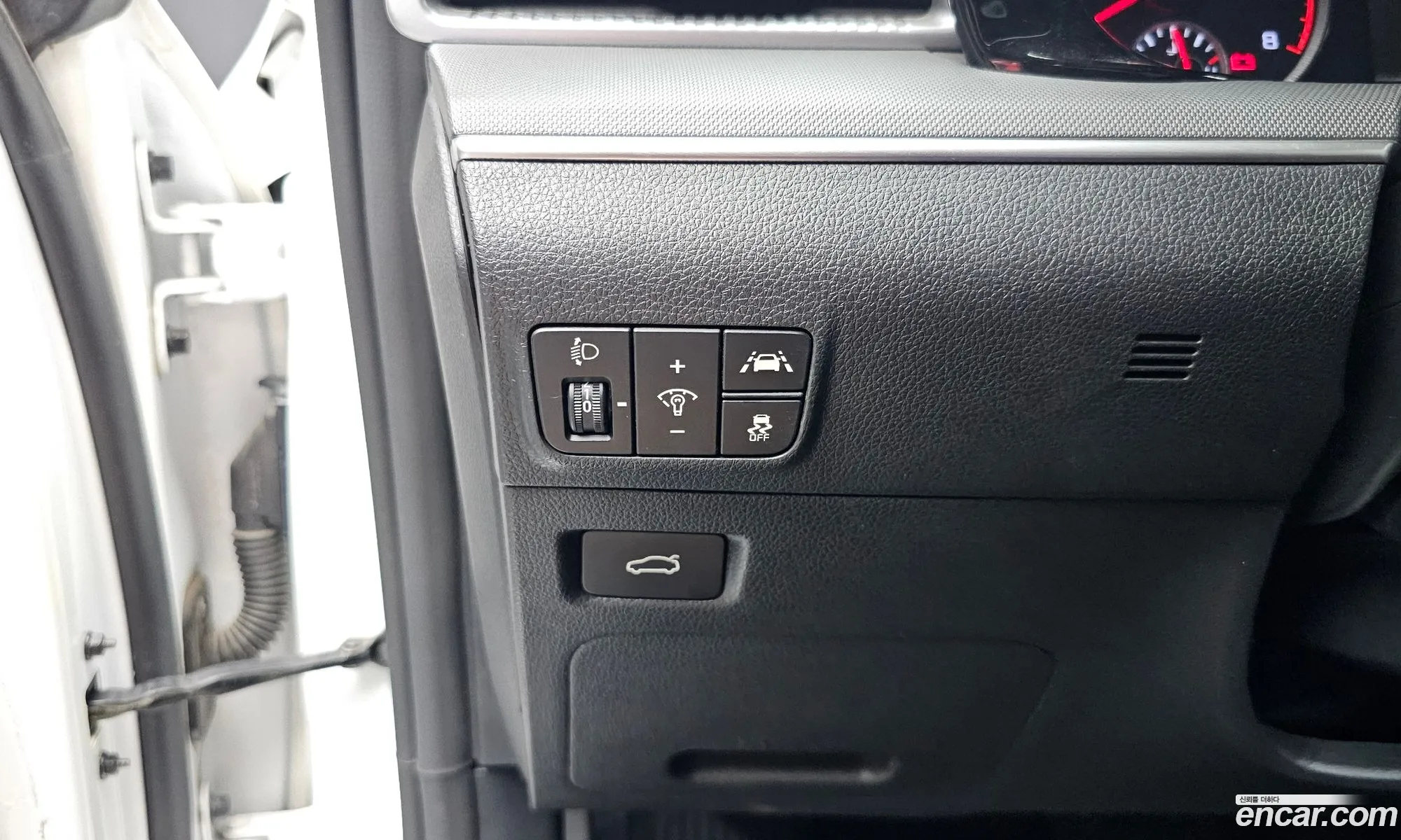 Kia K5 2022 KNAG741BBPA207903 — 8