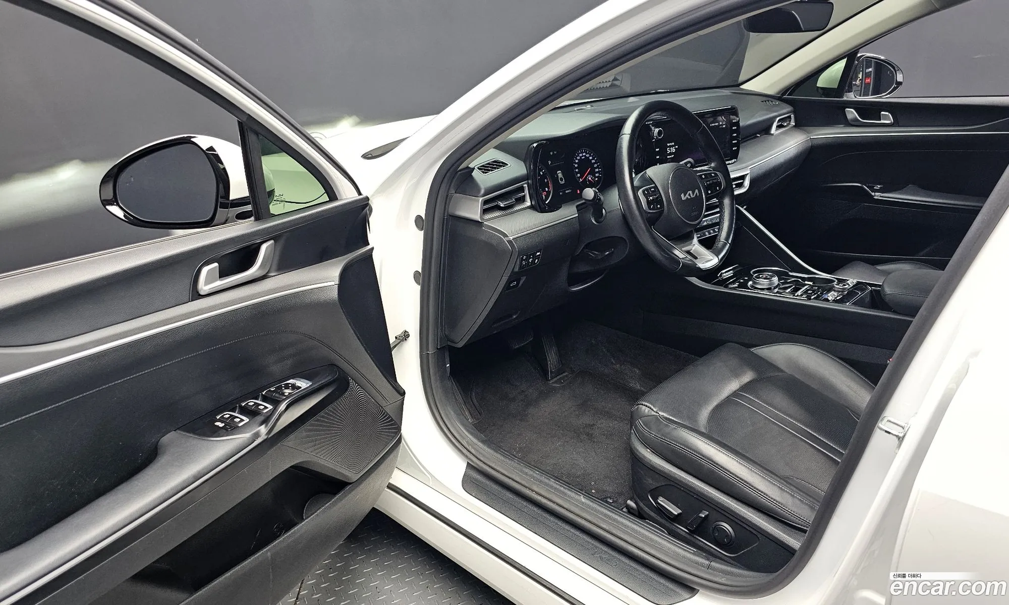 Kia K5 2022 KNAG741BBPA207903 — 11