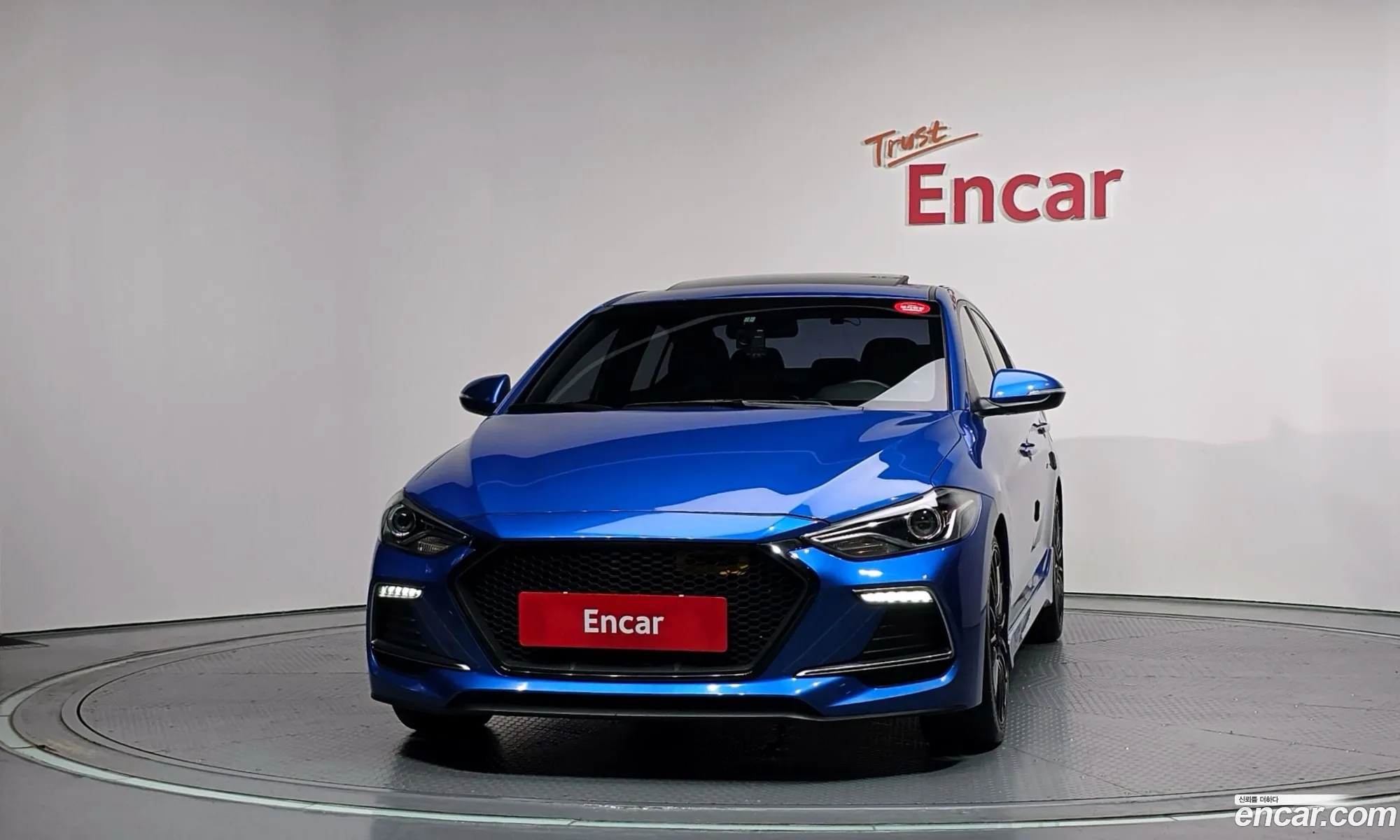Hyundai Elantra AD 2017 — 35