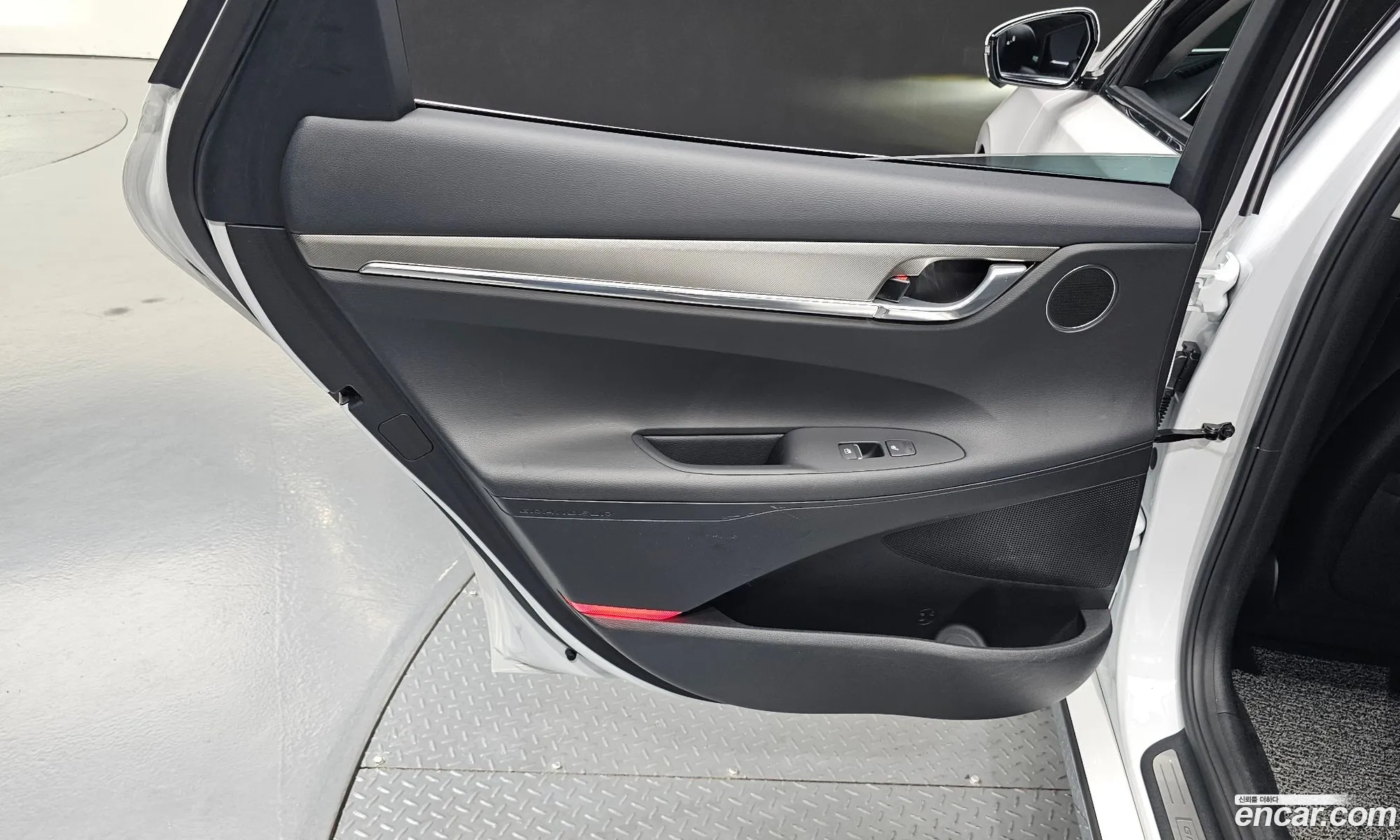 Hyundai Grandeur IG 2021 — 13